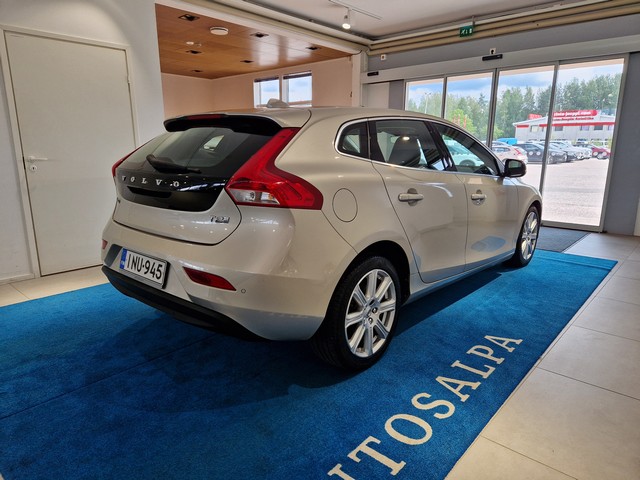 Volvo V40 T2 BUSINESS EDITION 90 AUT