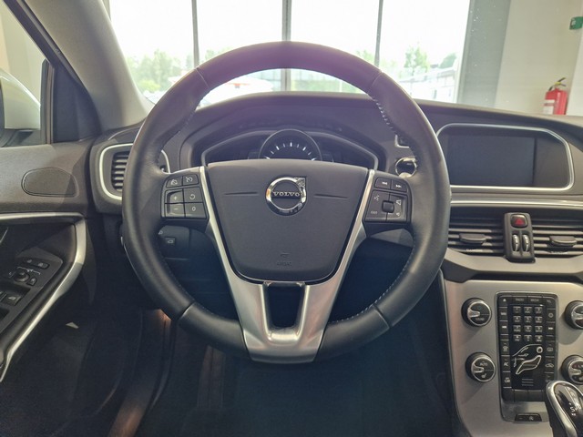 Volvo V40 T2 BUSINESS EDITION 90 AUT