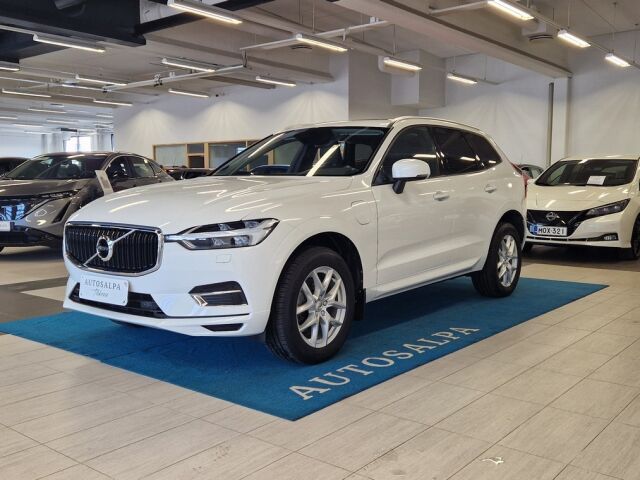 volvo XC60 T8 AWD MOMENTUM TAKUU 12KK/20TKM.