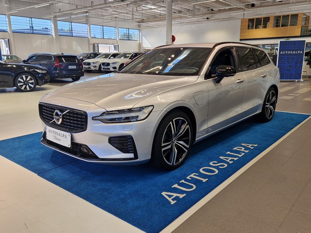 Volvo V60 T8 TWE AWD R-DESIGN TAKUU 24KK/40TKM