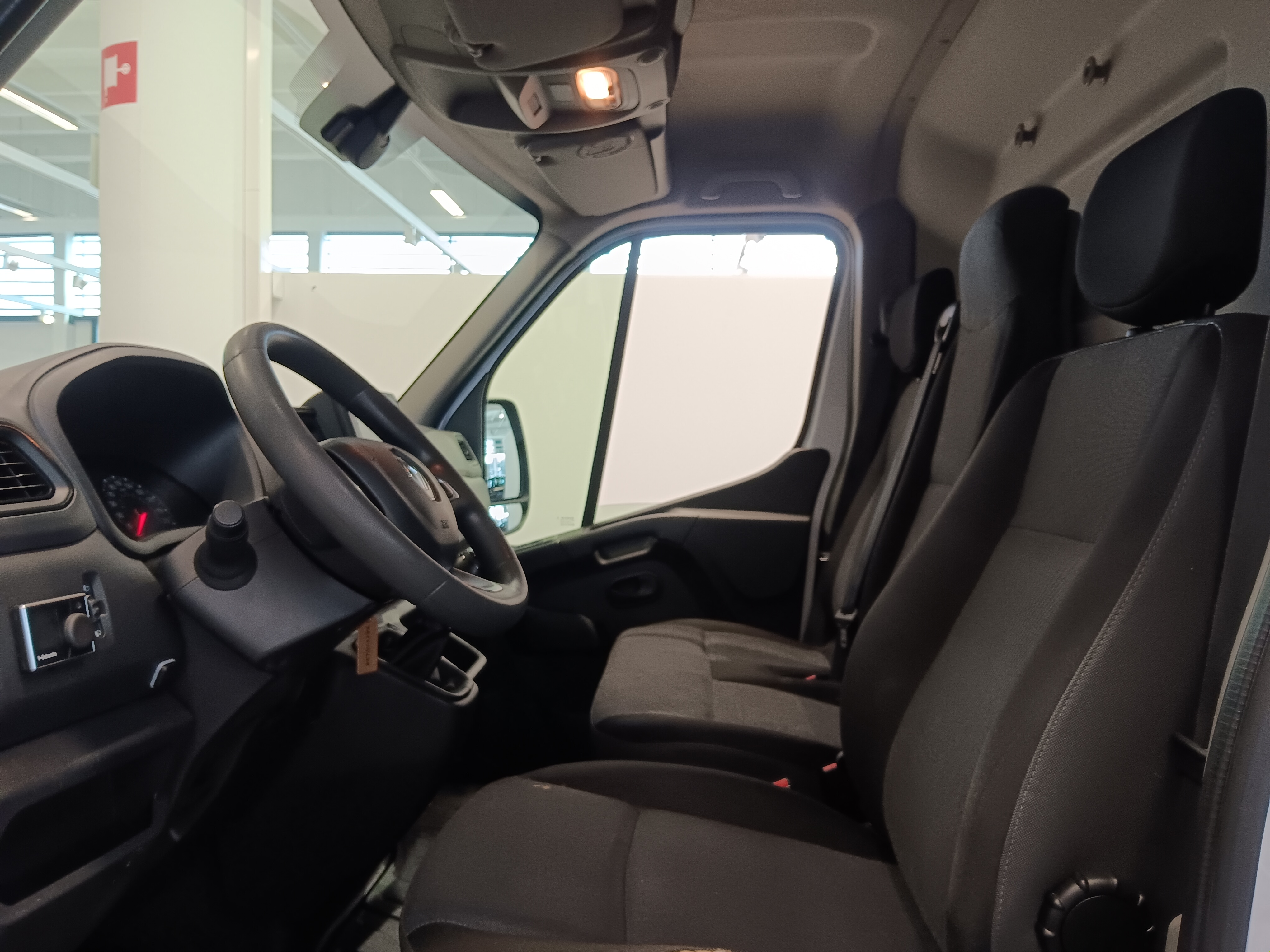 Renault MASTER DCI 150 L3H2 13M3 NAVI EDITION