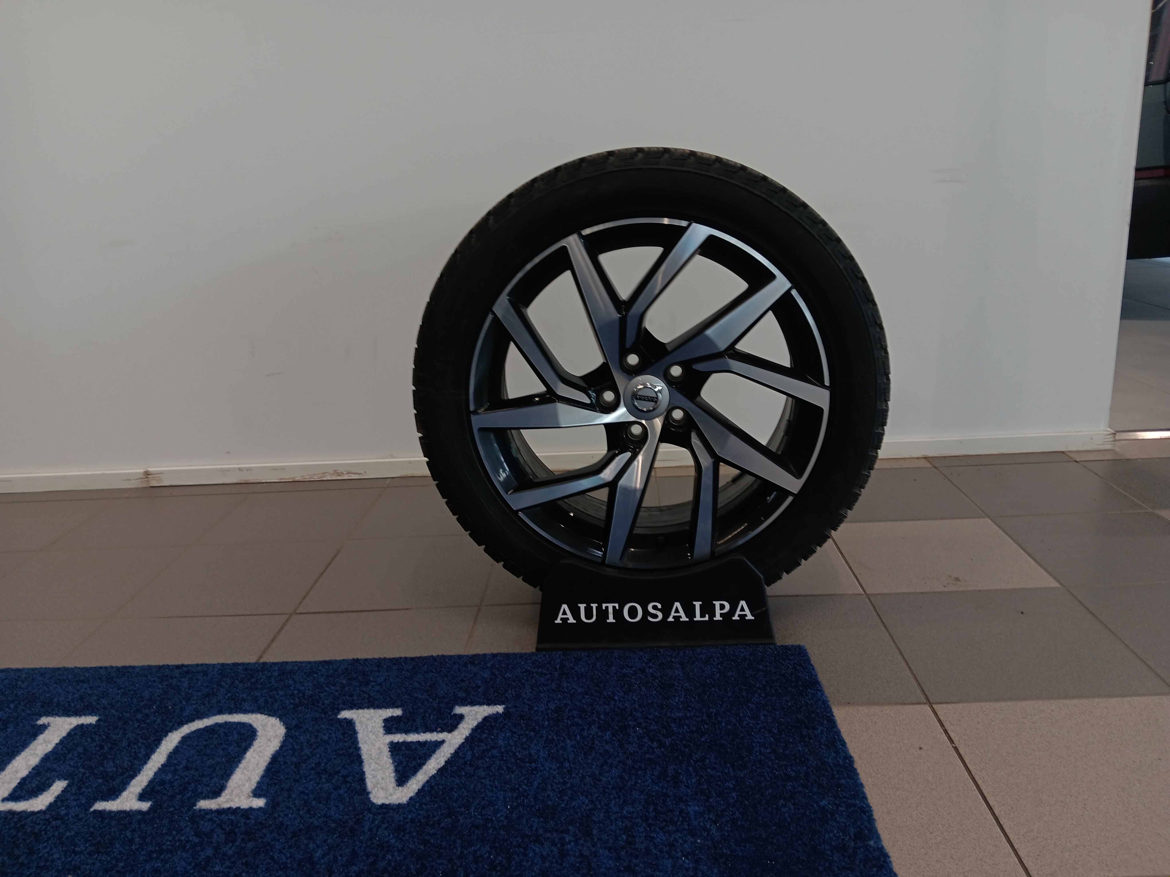 Volvo S60 B5 MHEV R-DESIGN AUT TAKUU 24KK/40TKM