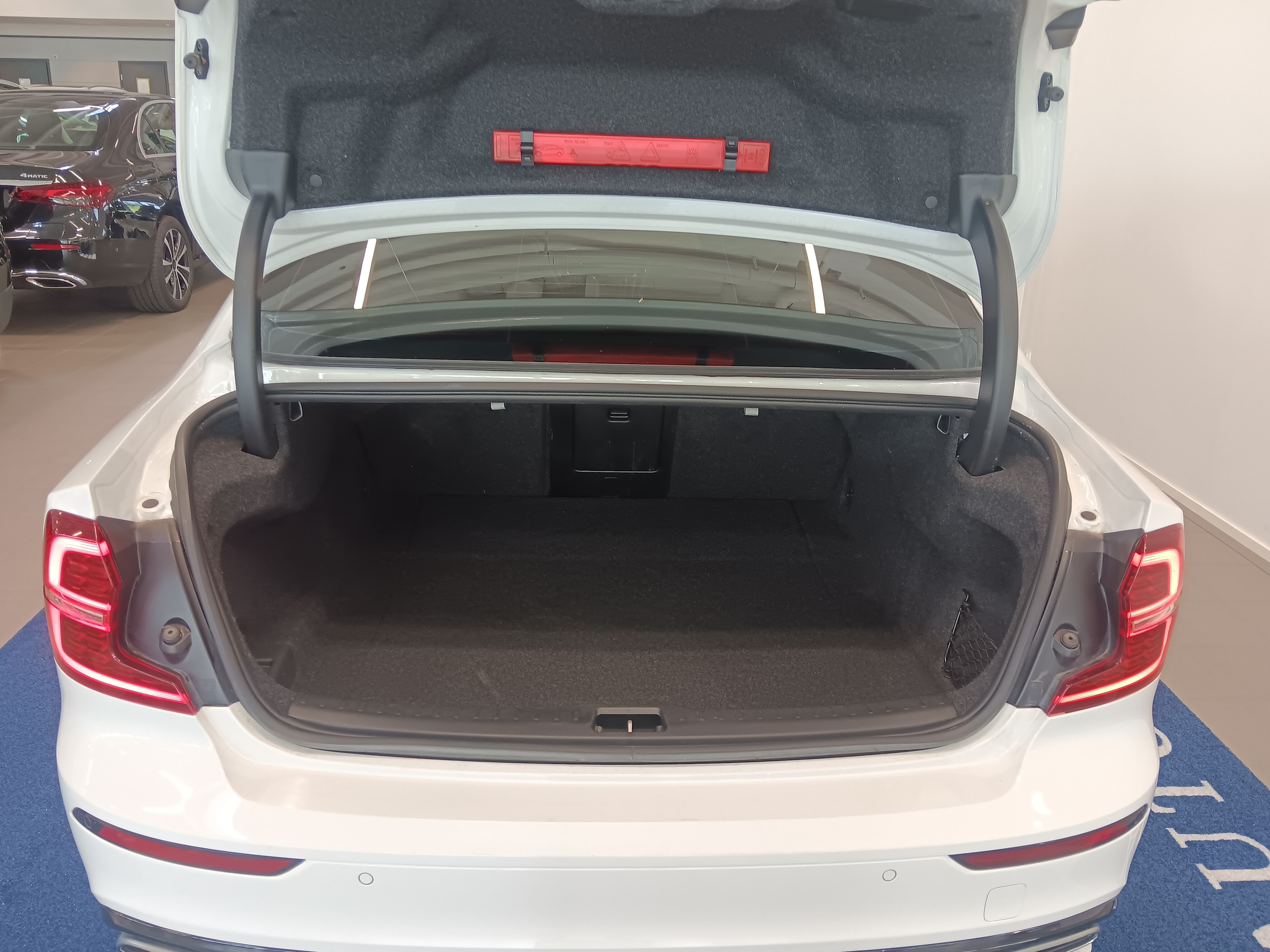 Volvo S60 2021, photo 5/19