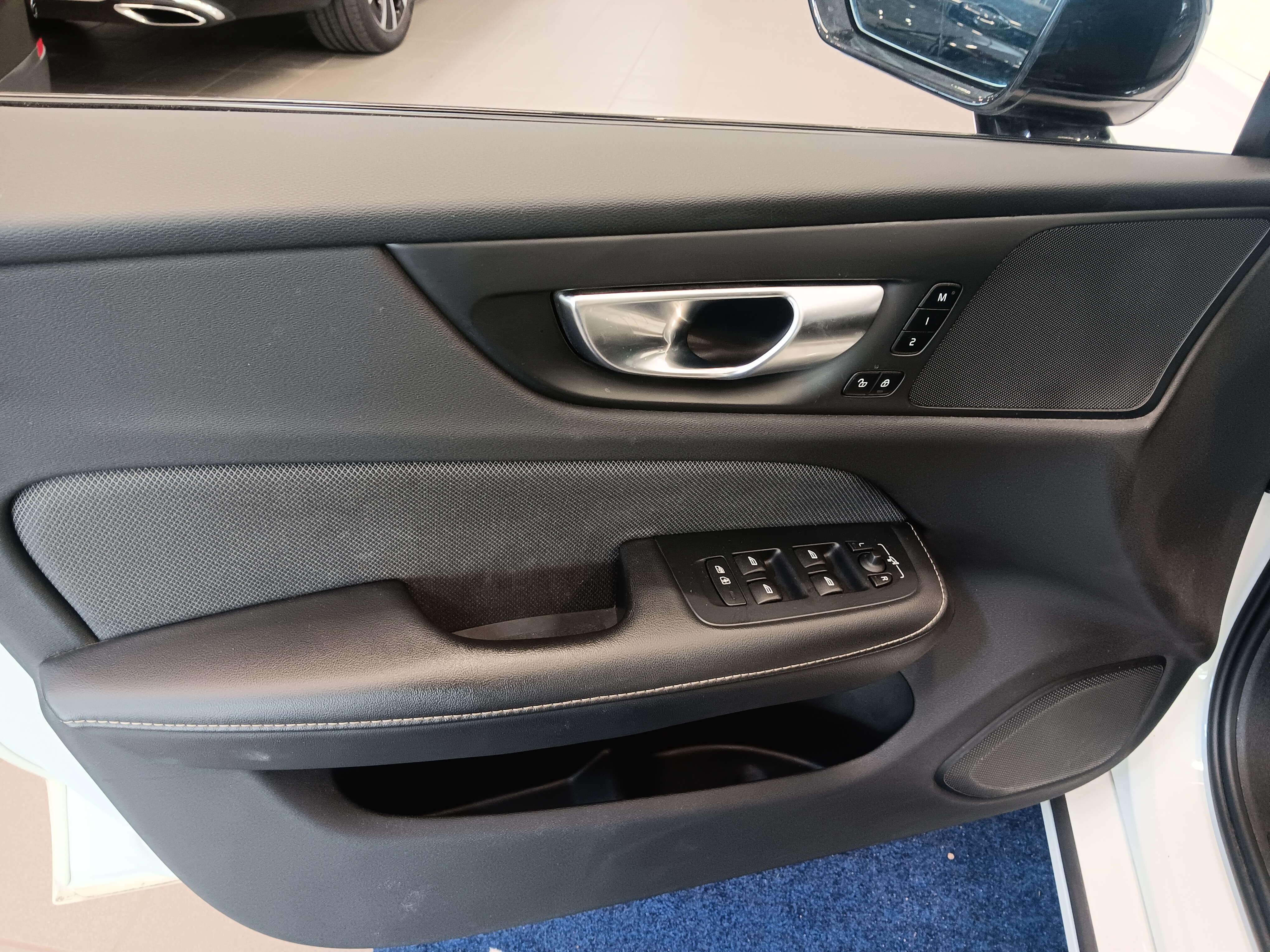 Volvo S60 2021, photo 7/19