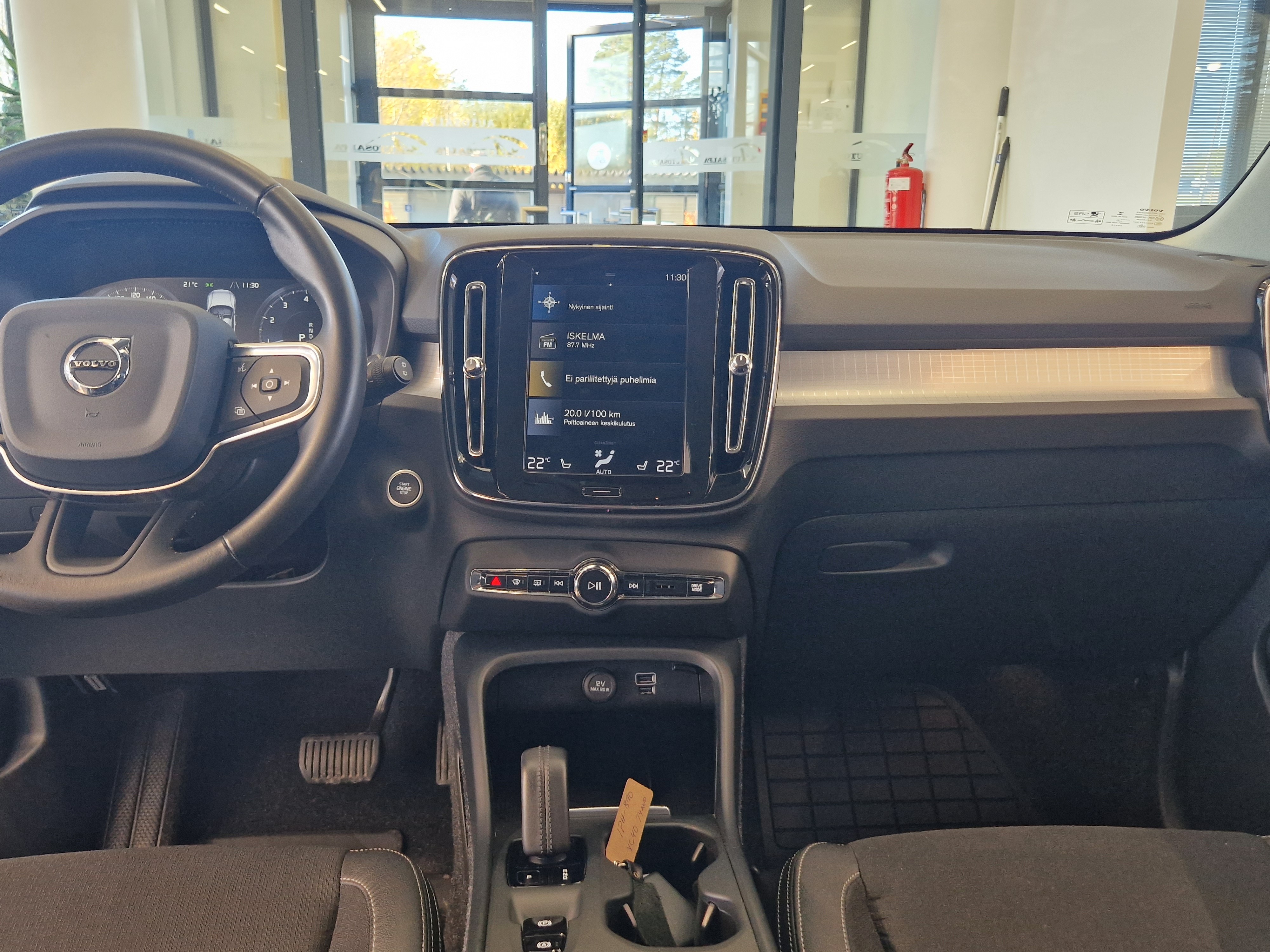 Volvo XC40 T4 AWD Momentum aut 2020, bild 7/20