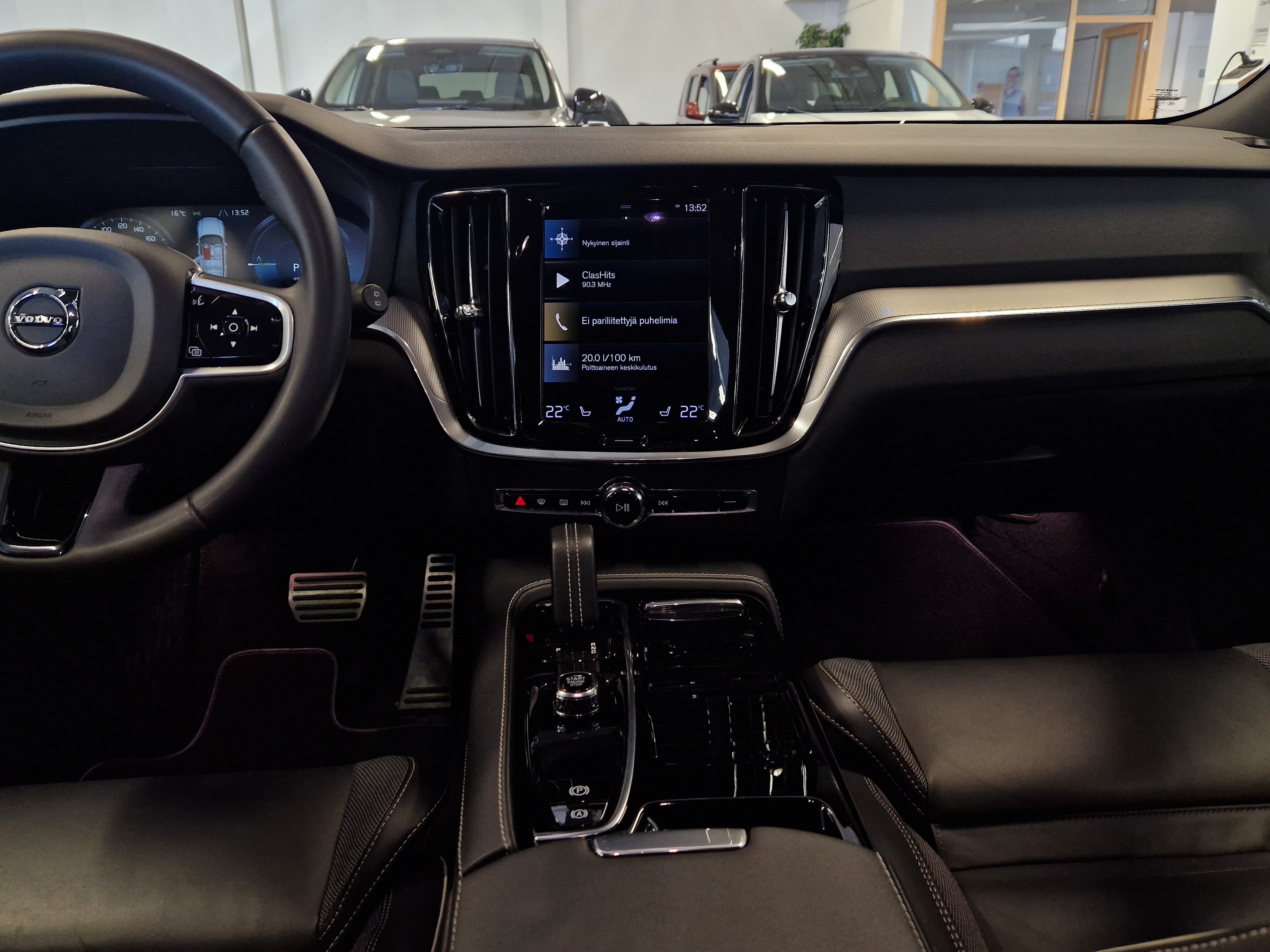 Volvo V60 T6 TWE AWD R-DESIGN EDITION TAKUU 24KK/40TKM