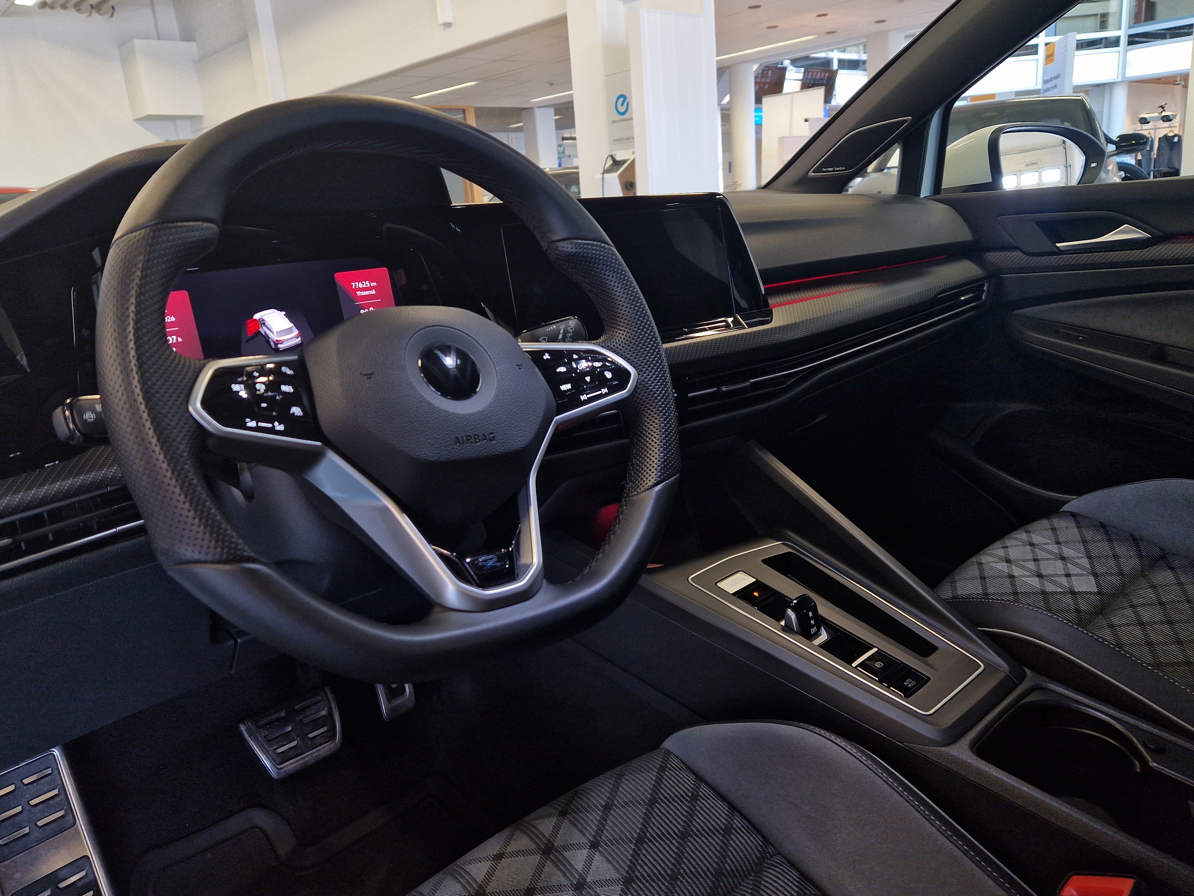 Volkswagen GOLF VARIANT R-LINE 2,0 TSI 140 KW 4MOTION DSG