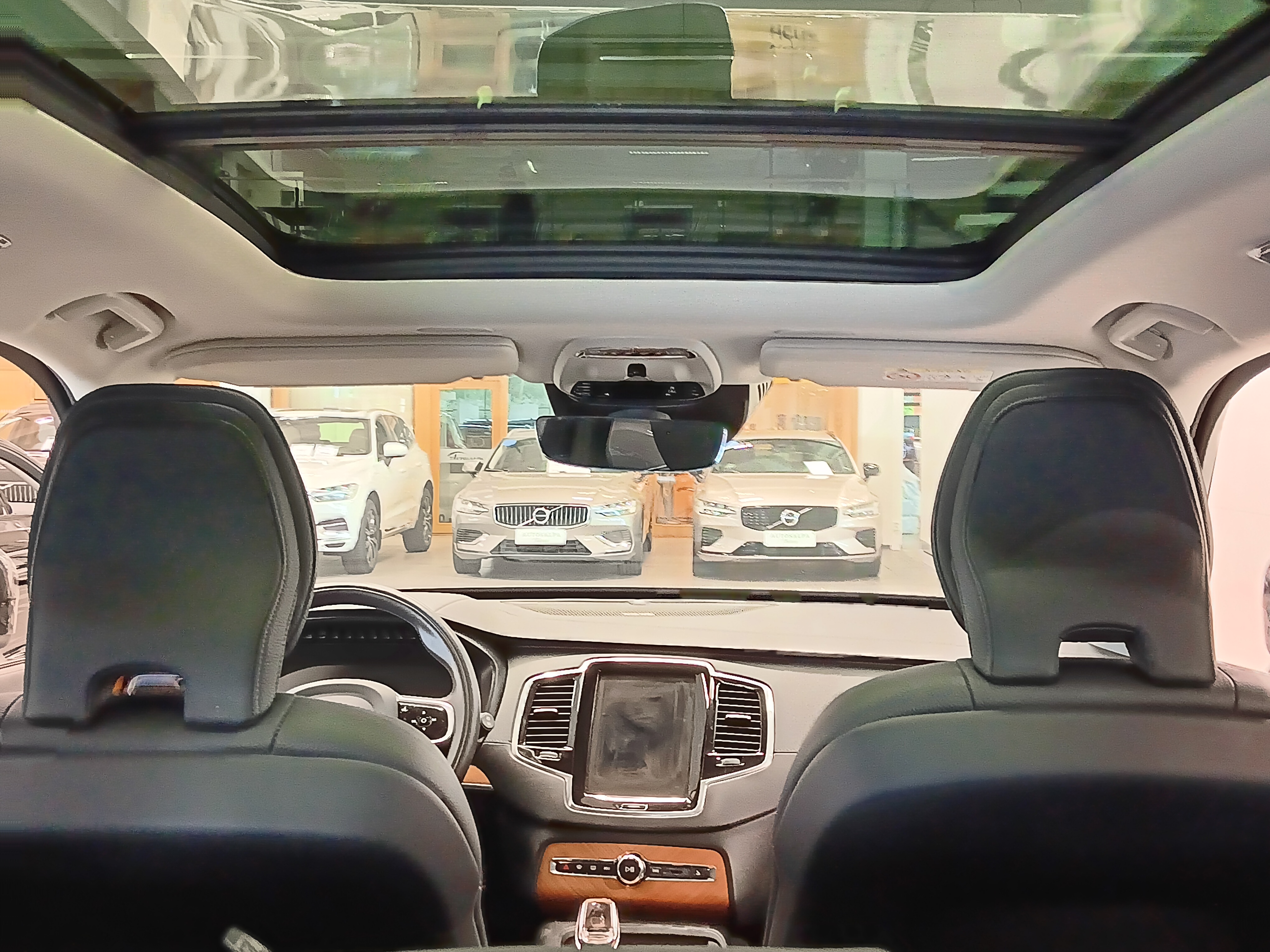 Volvo XC90 T8 AWD LONG RANGE HIGH PERFORMANCE INSCRIPTION AUT