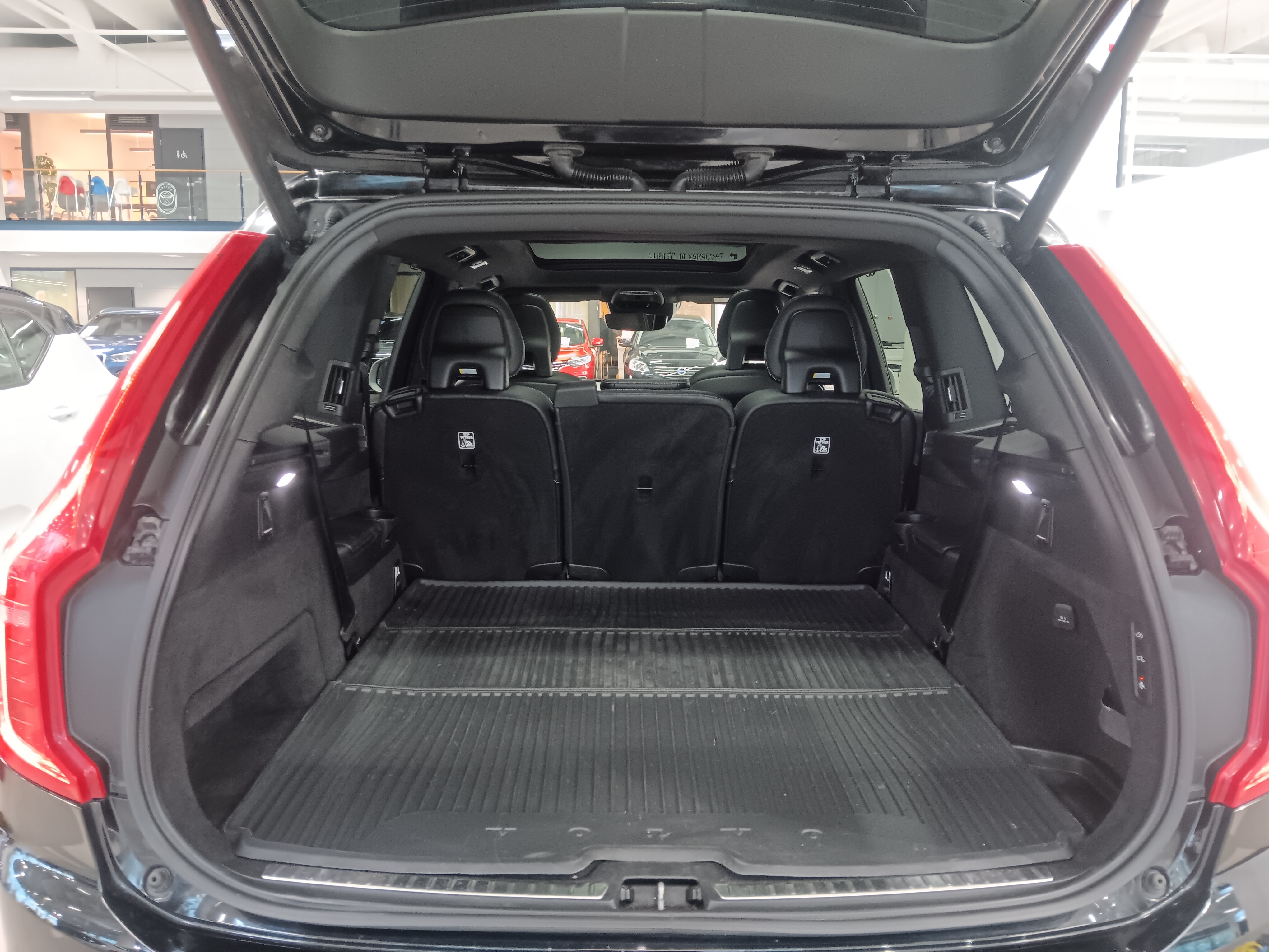 Volvo XC90 T8 Twin Engine AWD R-Design 2017, kuva 6/30