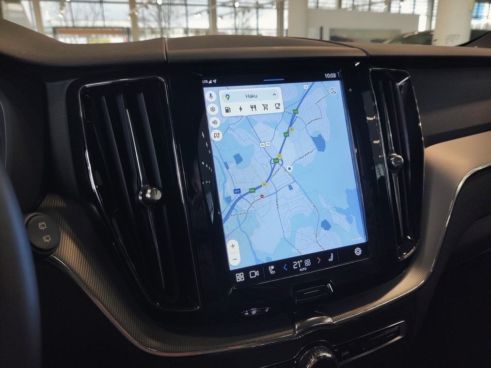 Volvo XC60 T8 AWD LONG RANGE PLUS DARK TAKUU 24KK/40TKM.