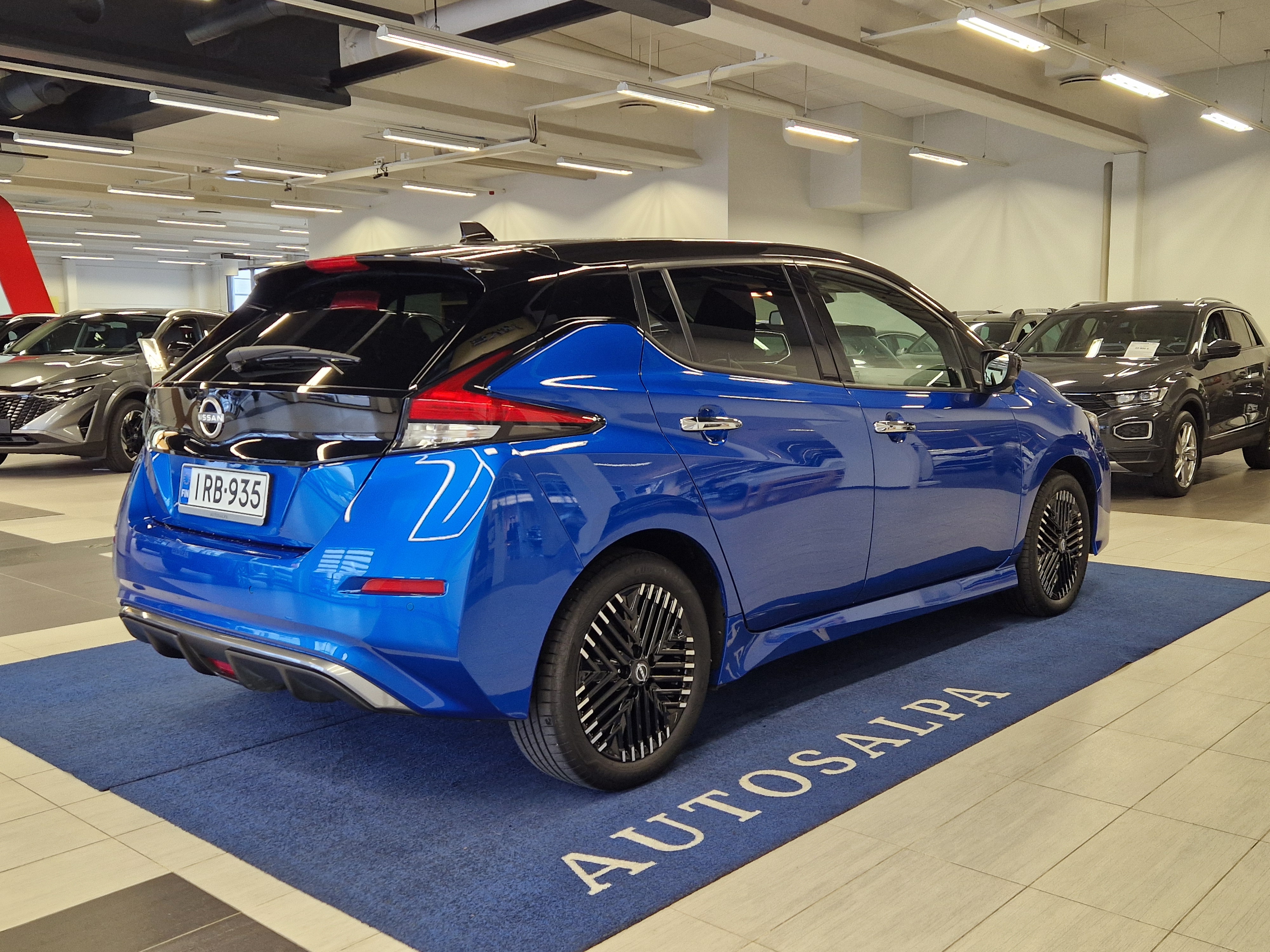 Nissan LEAF N-CONNECTA 39 KWH LED.