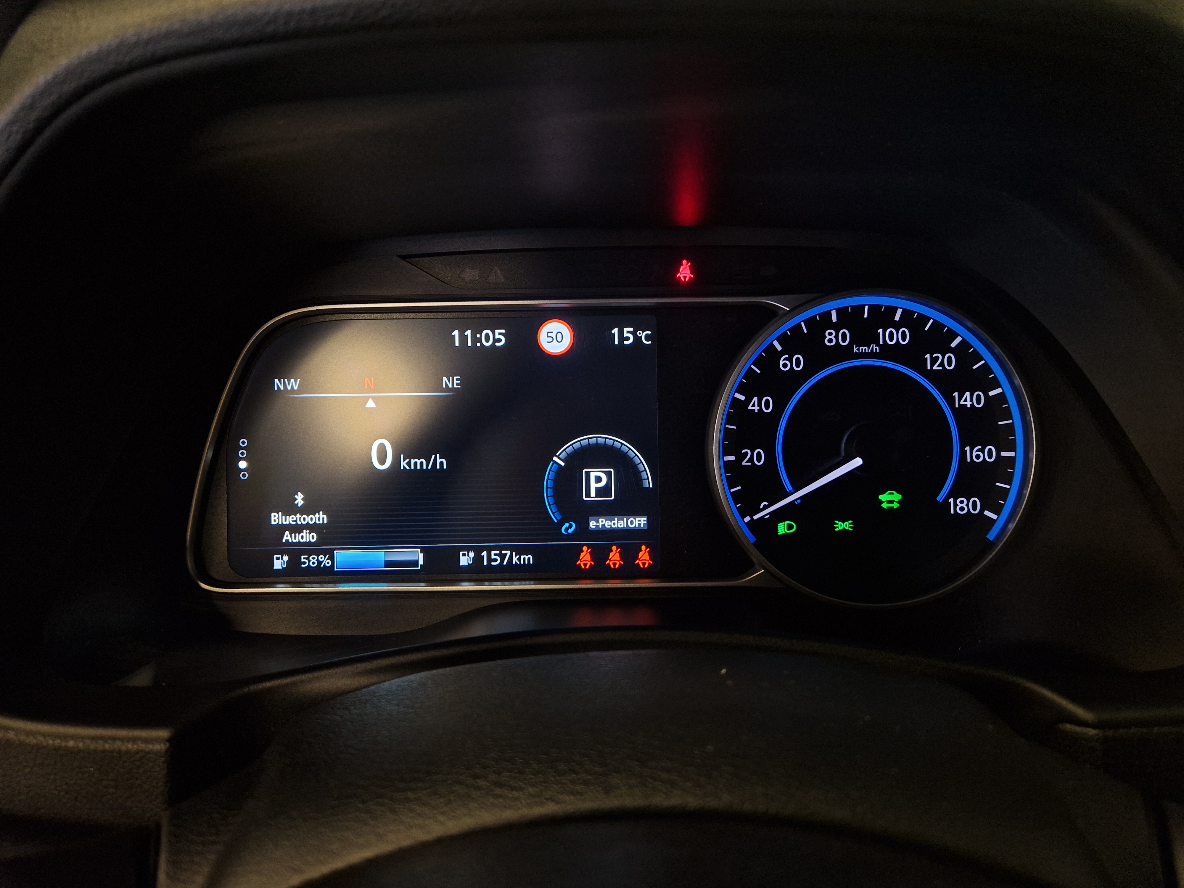 Nissan LEAF N-CONNECTA 39 KWH LED.