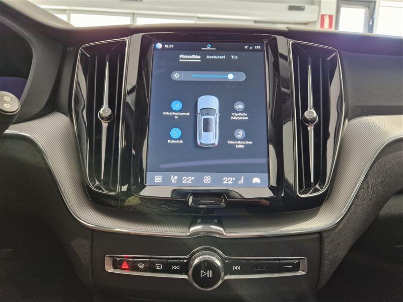 Volvo XC60 T8 AWD LONG RANGE PLUS DARK TAKUU 24KK/40TKM