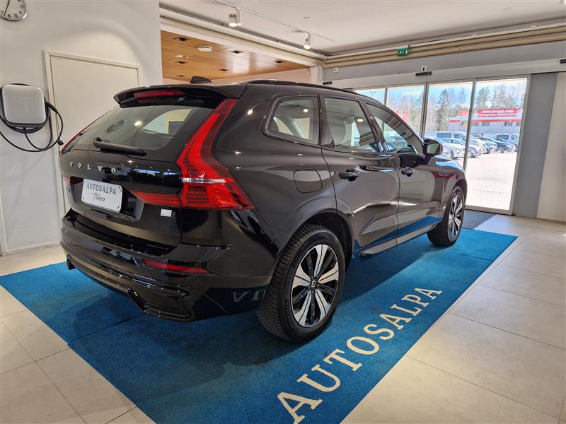 Volvo XC60 2023, kuva 3/28