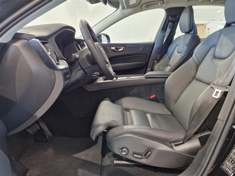 Volvo XC60 2023, kuva 5/28