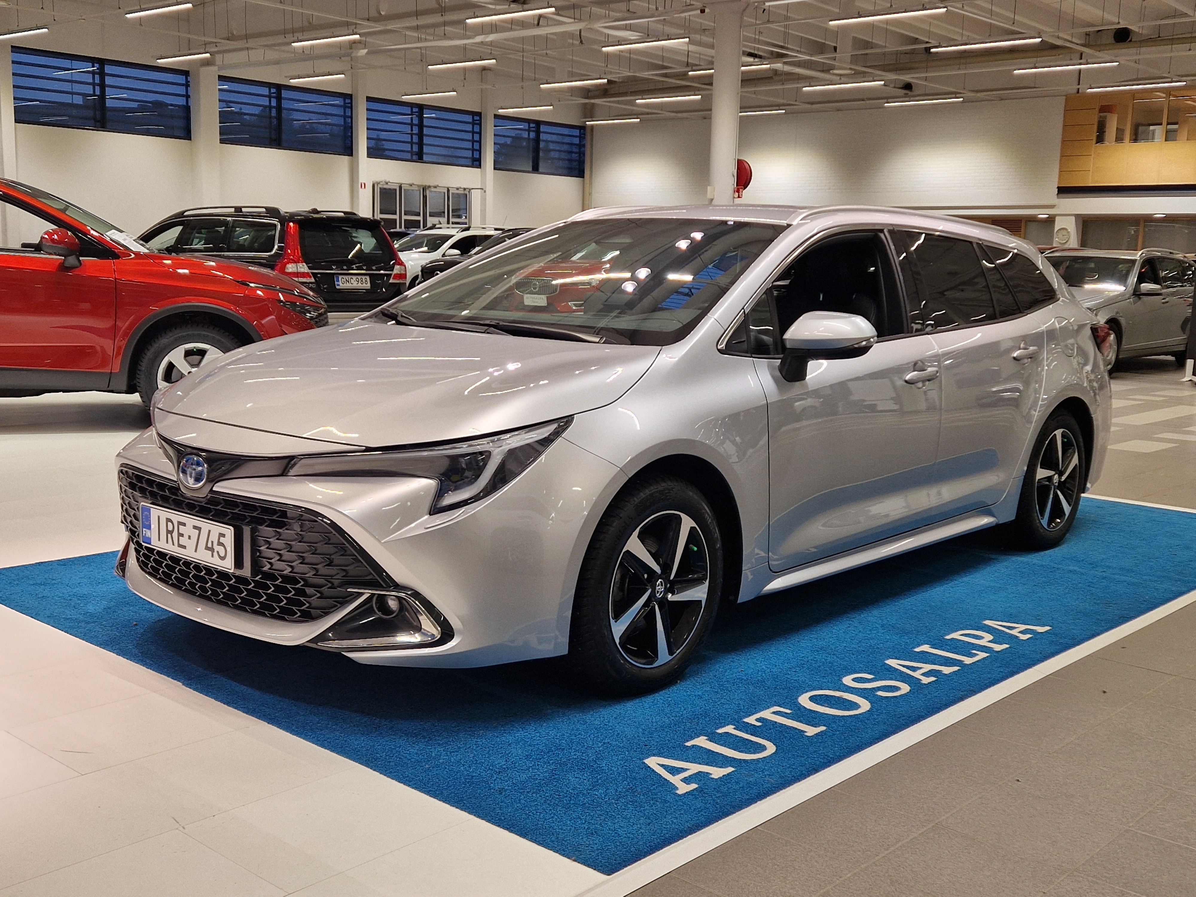 Toyota COROLLA TOURING SPORTS 1,8 HYBRID LAUNCH EDITION