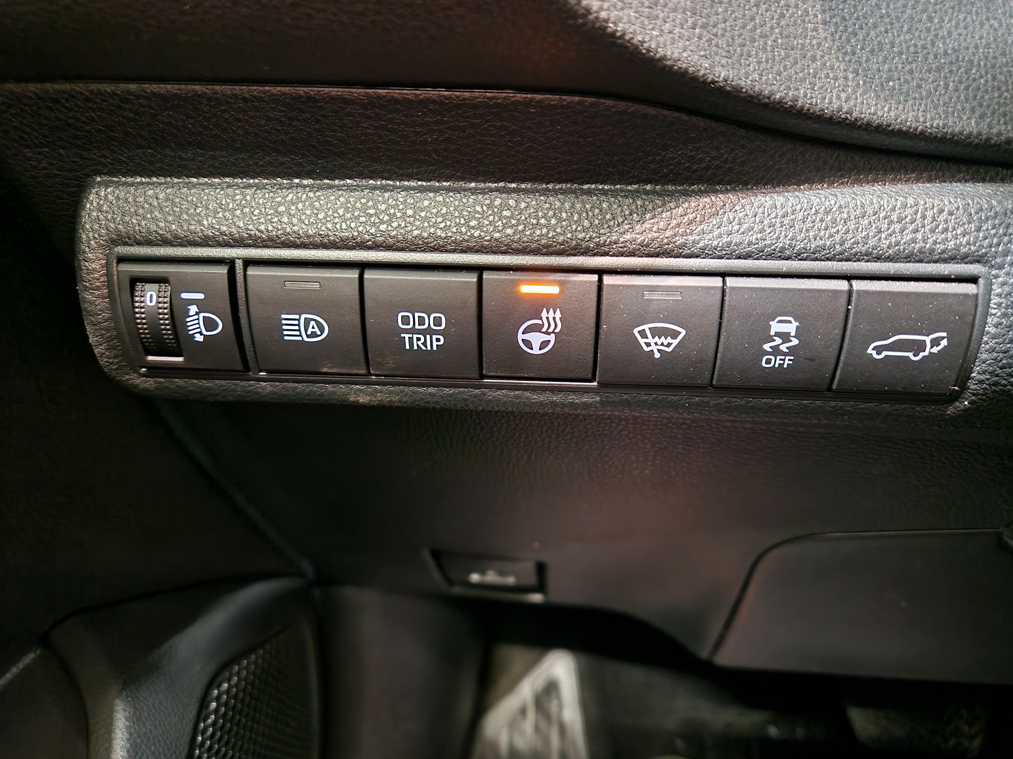 Toyota COROLLA TOURING SPORTS 1,8 HYBRID LAUNCH EDITION