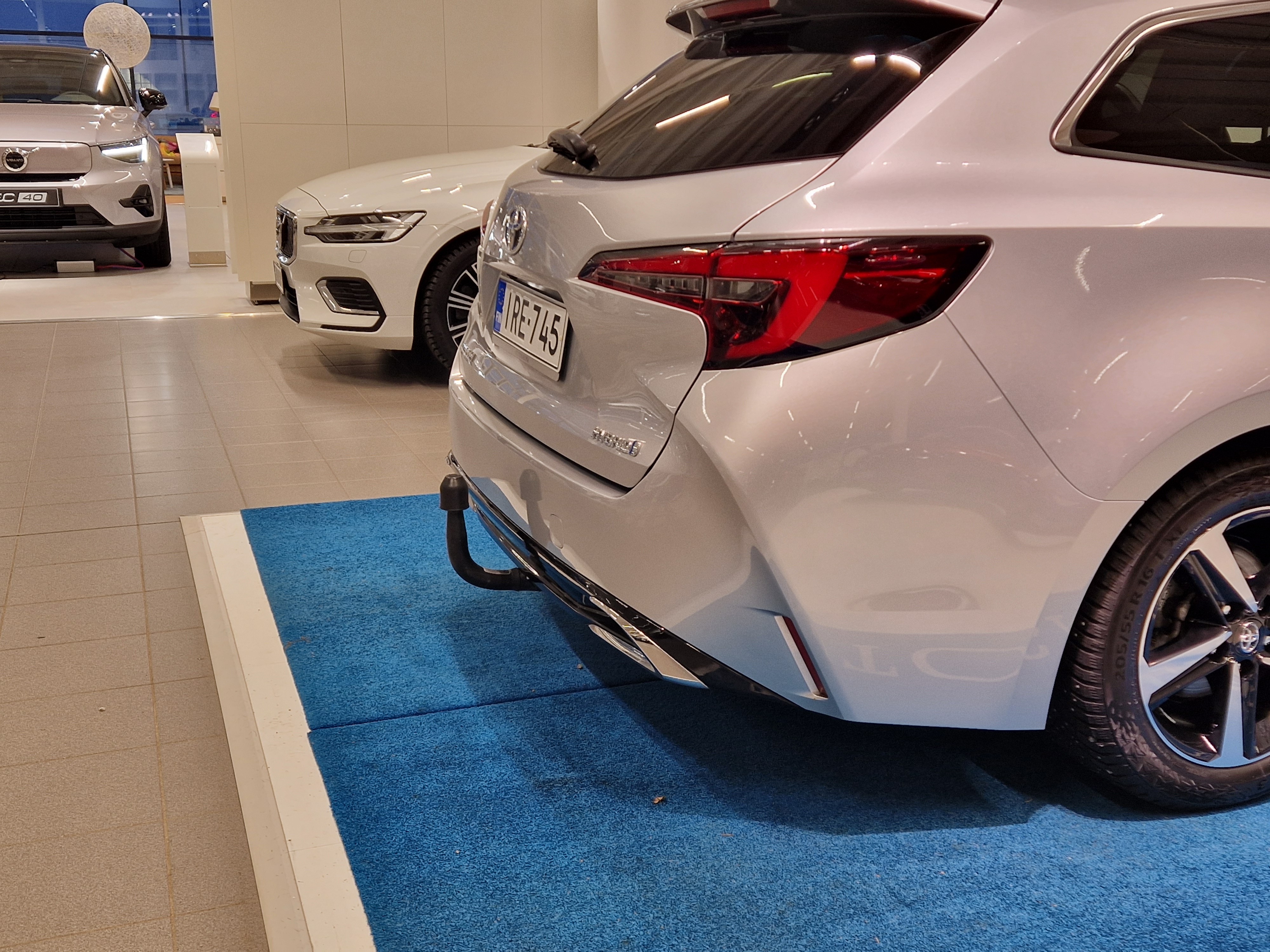 Toyota COROLLA TOURING SPORTS 1,8 HYBRID LAUNCH EDITION