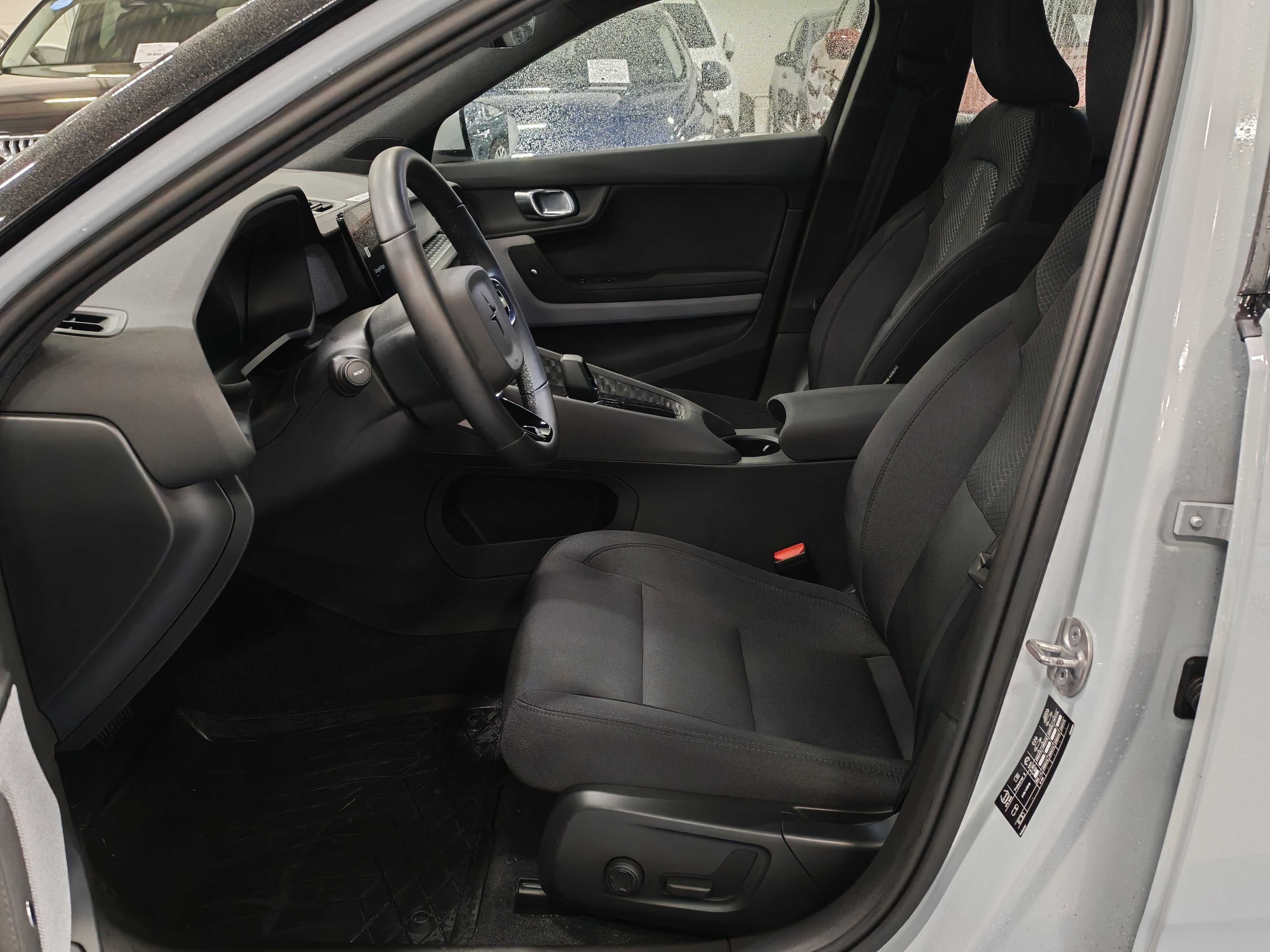 Polestar 2 STANDARD RANGE SINGLE MOTOR 170KW 69KWH.