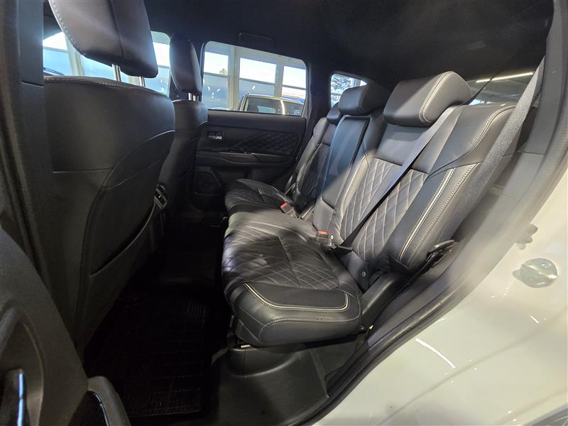 Mitsubishi OUTLANDER PHEV INSTYLE 4WD 5P