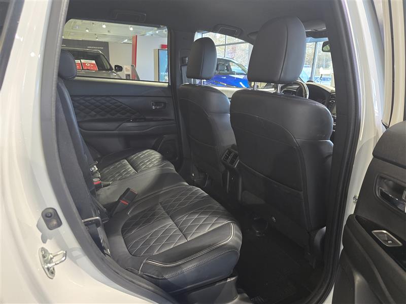 Mitsubishi OUTLANDER PHEV INSTYLE 4WD 5P