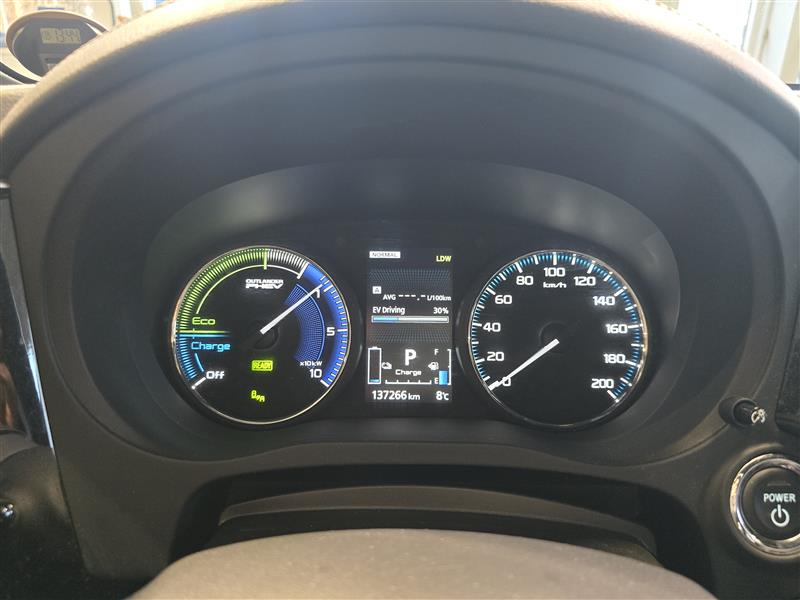Mitsubishi OUTLANDER PHEV INSTYLE 4WD 5P