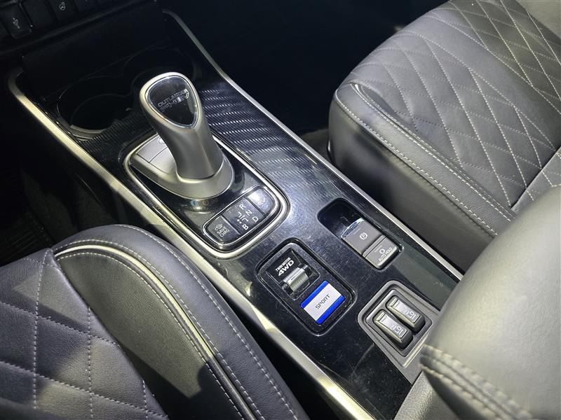 Mitsubishi OUTLANDER PHEV INSTYLE 4WD 5P