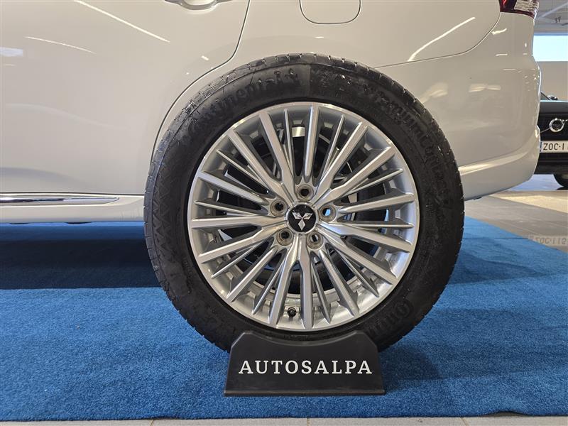 Mitsubishi OUTLANDER PHEV INSTYLE 4WD 5P