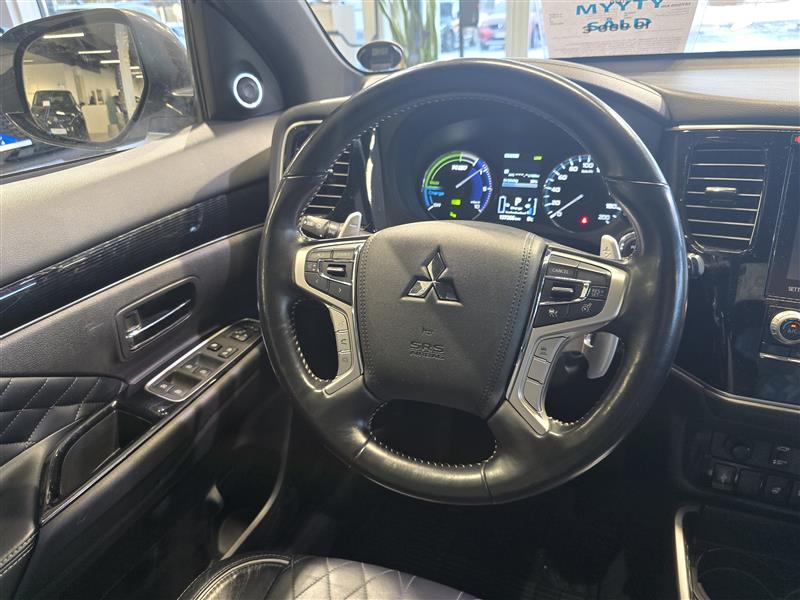 Mitsubishi OUTLANDER PHEV INSTYLE 4WD 5P