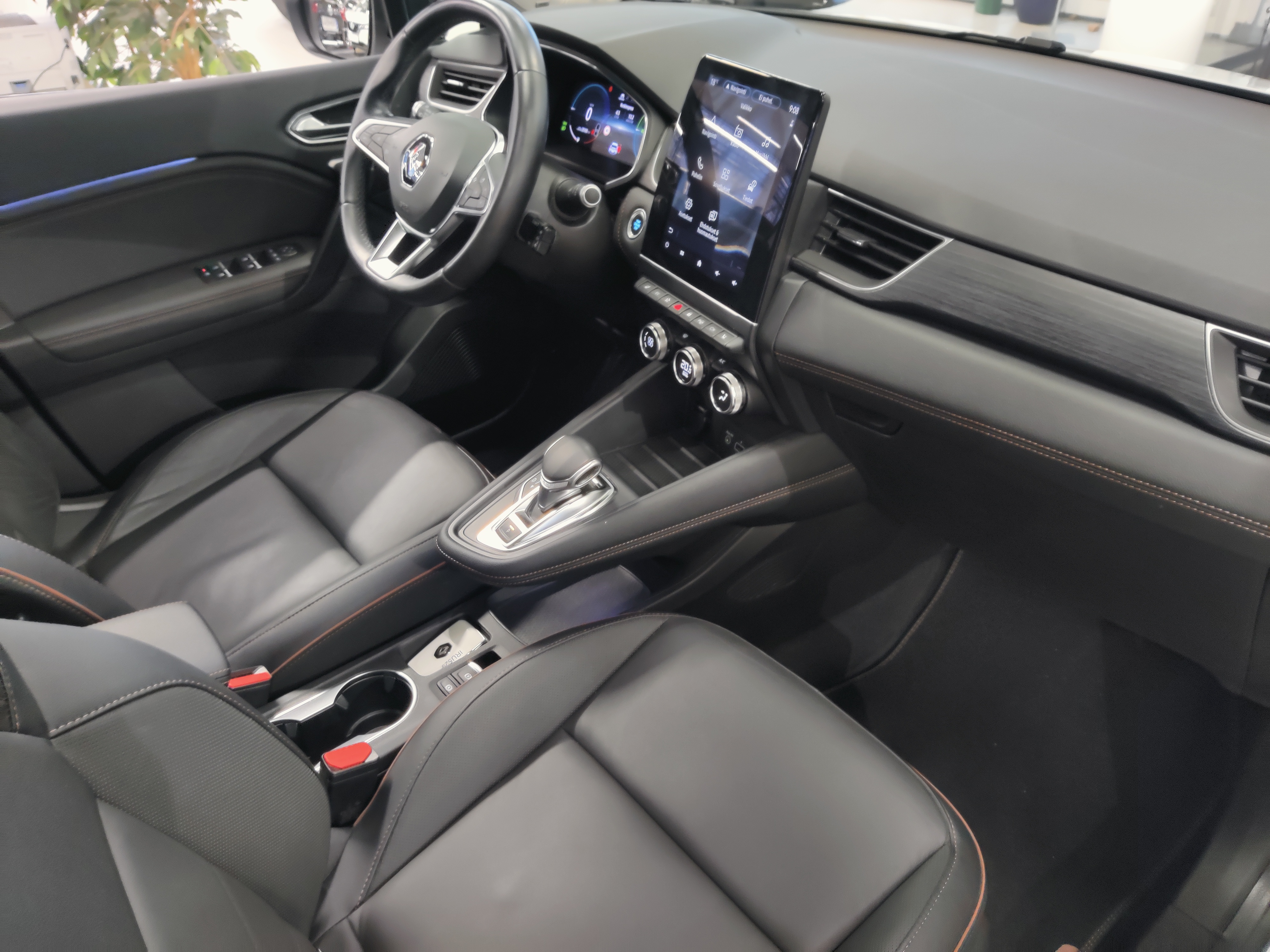 Renault CAPTUR E-TECH PLUG-IN HYBRID INTENS TAKUU 24KK/40TKM