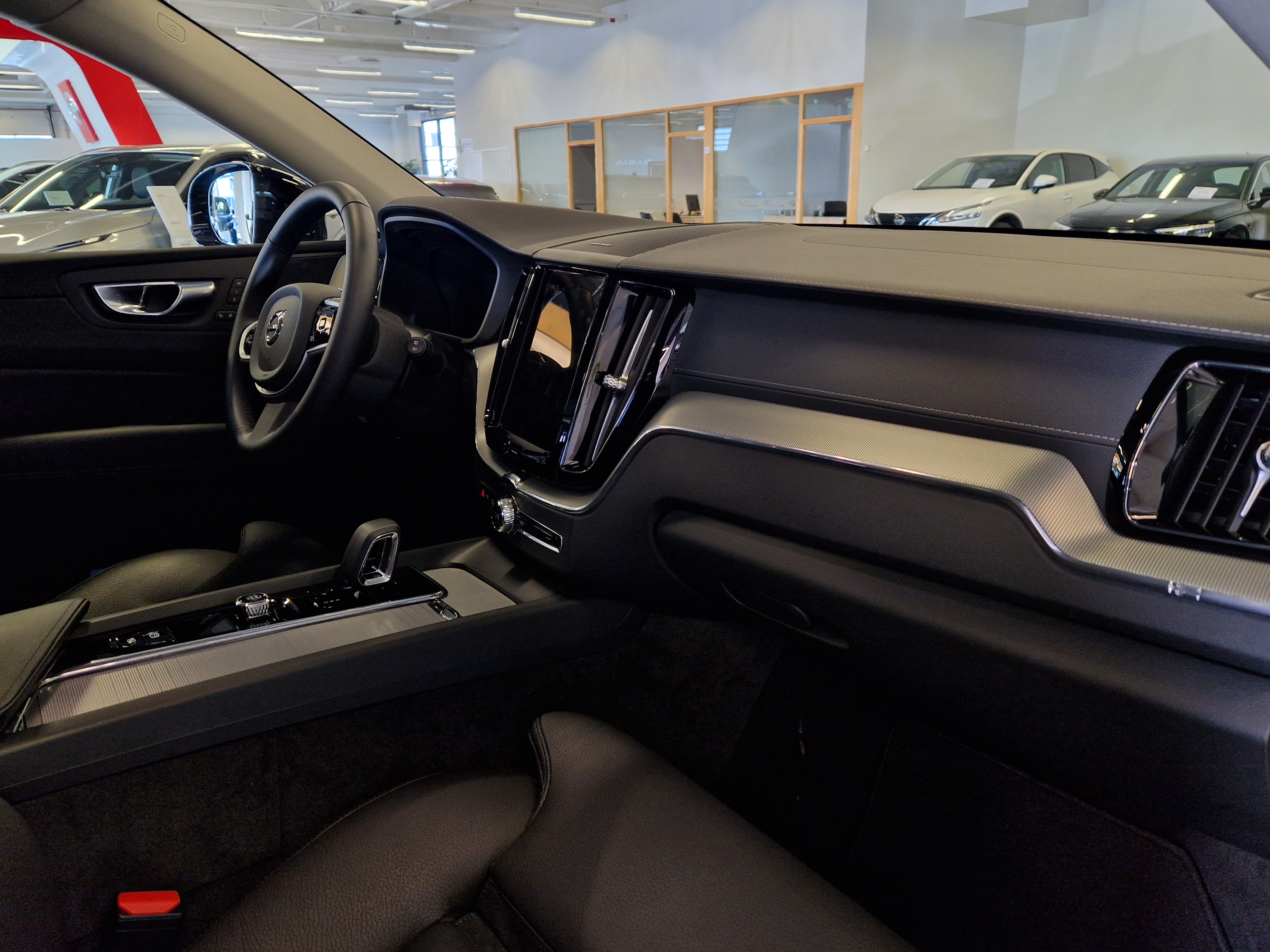 Volvo XC60 T8 AWD LONG RANGE ULTRA DARK AUT.