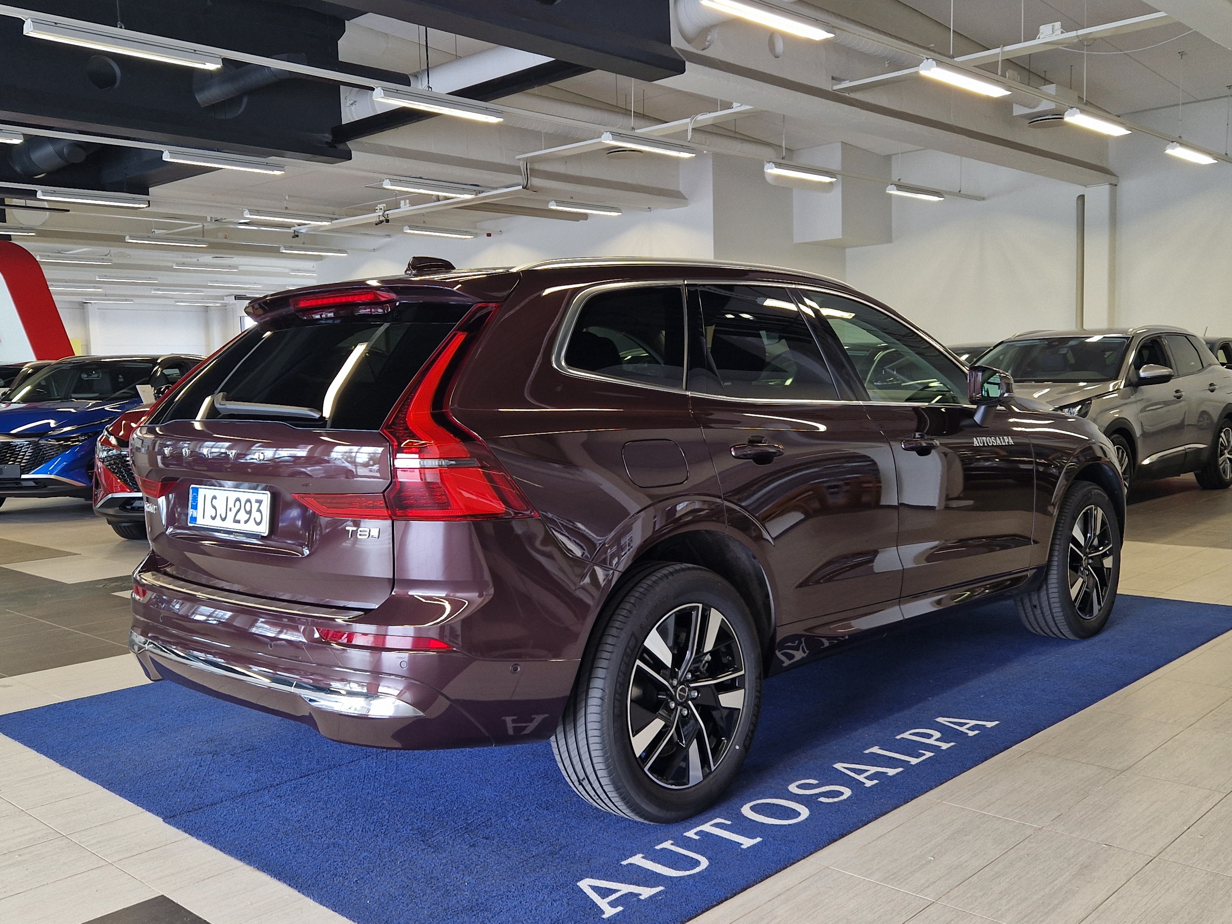 Volvo XC60 T8 AWD LONG RANGE HIGH PERFORMANCE PLUS BRIGHT.