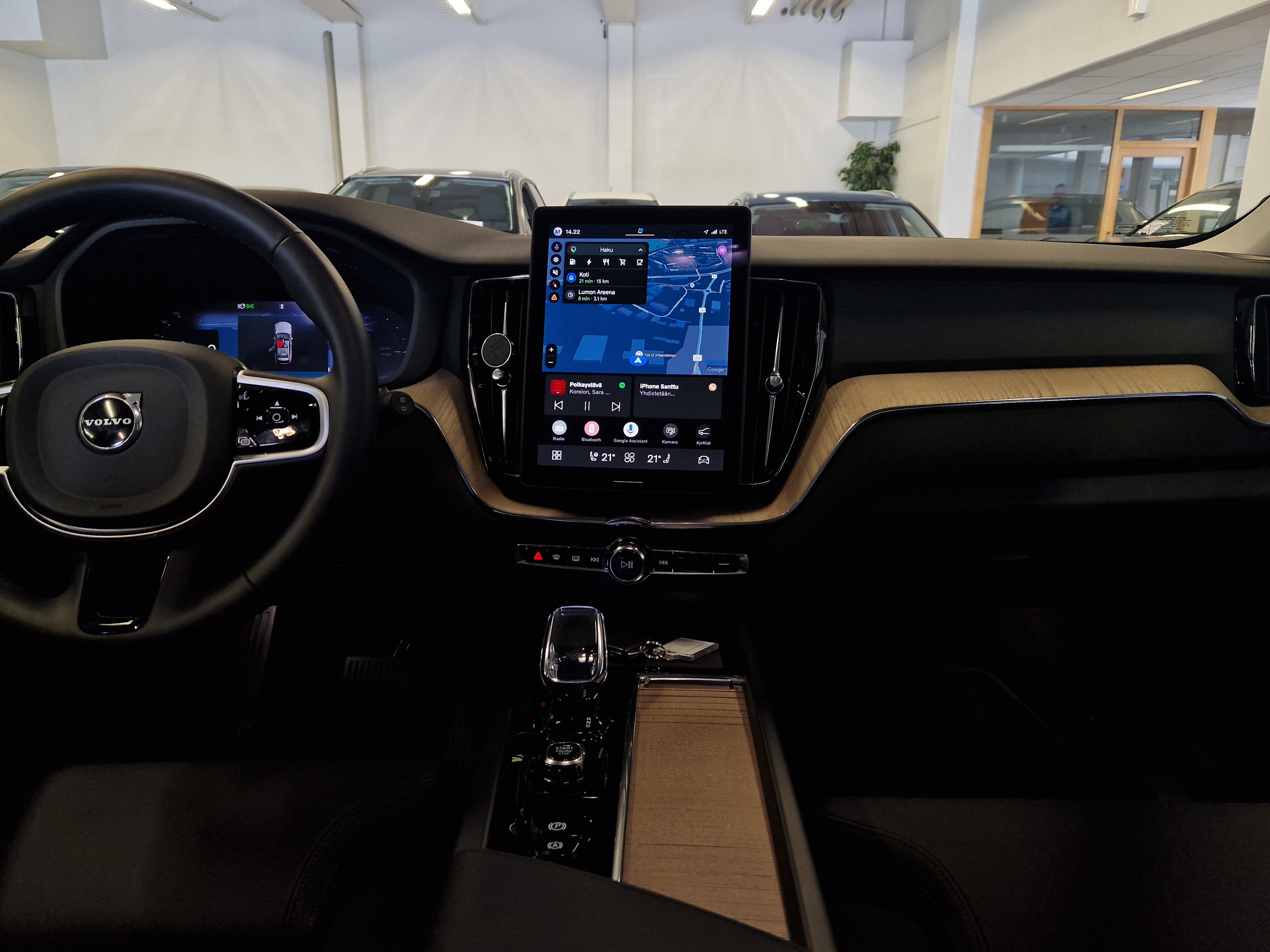 Volvo XC60 T8 AWD LONG RANGE HIGH PERFORMANCE PLUS BRIGHT.