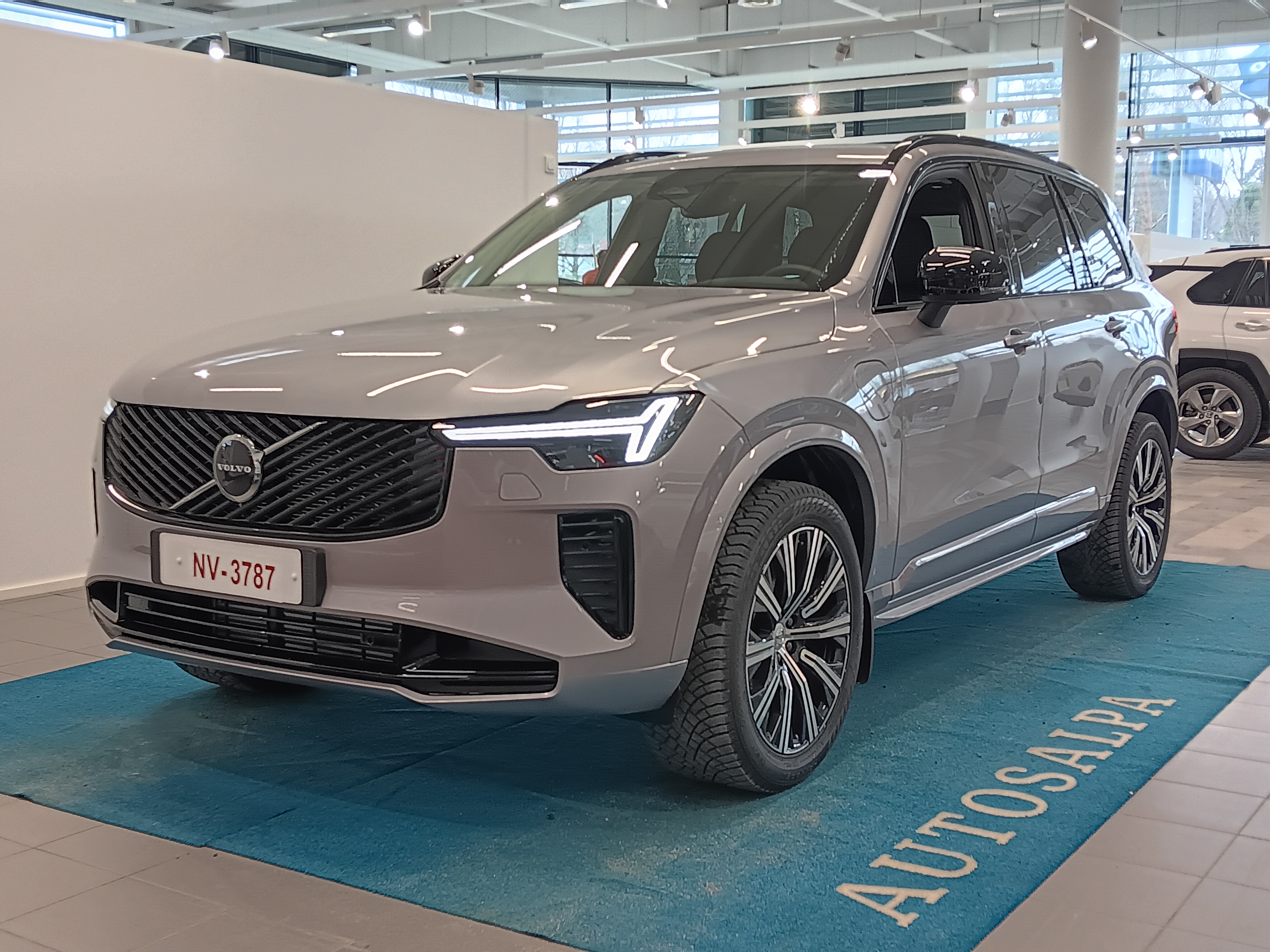 Volvo XC90 T8 AWD LONG RANGE HIGH PERFORMANCE PLUS DARK