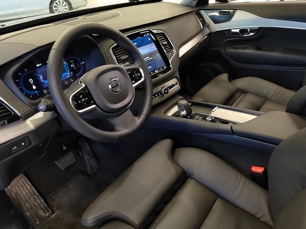 Volvo XC90 T8 AWD LONG RANGE ULTRA BRIGHT TAKUU 24KK/40TKM.