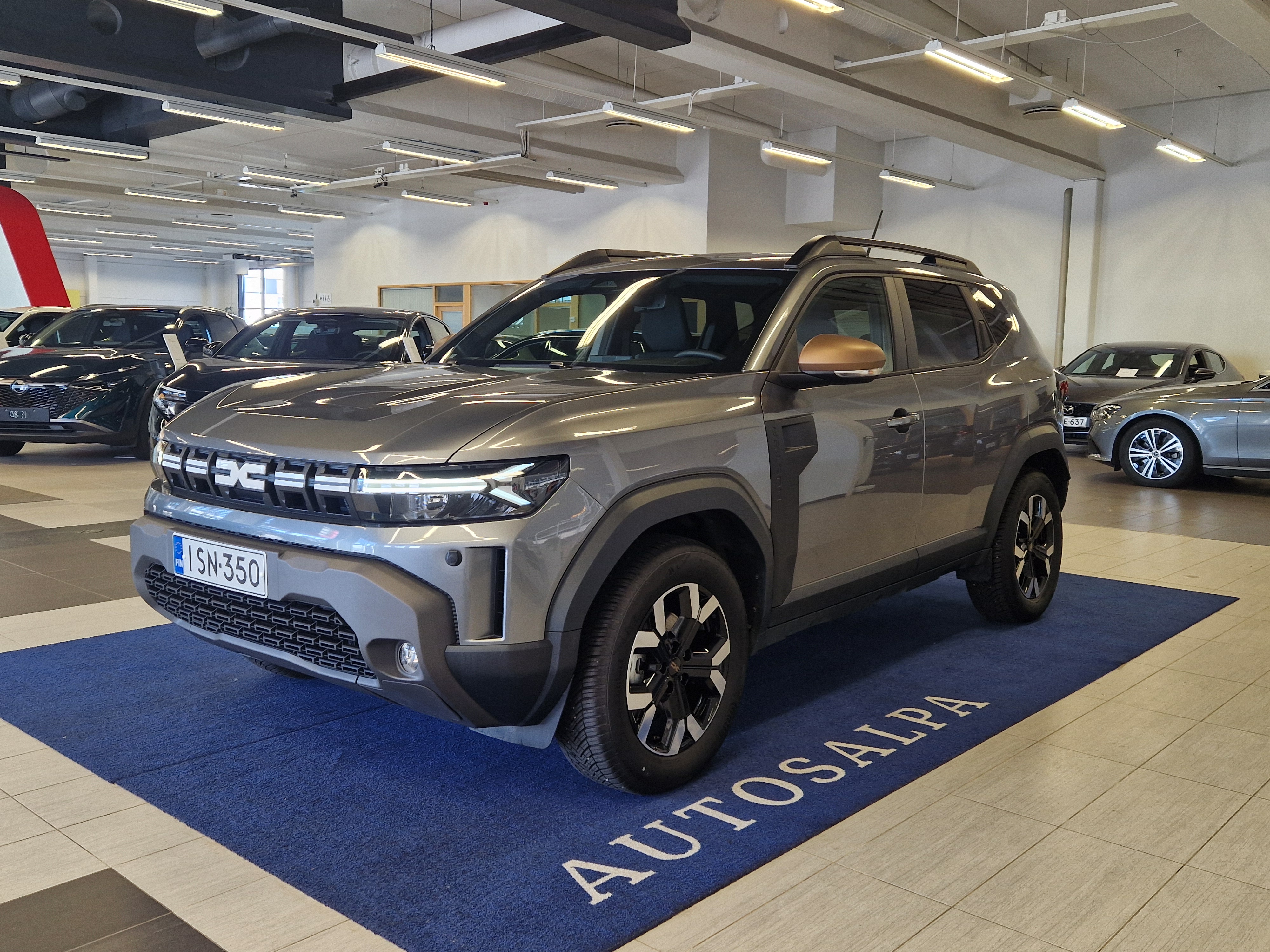 Dacia DUSTER MILD HYBRID 130 4X4 EXTREME TAKUU 24KK/40TKM