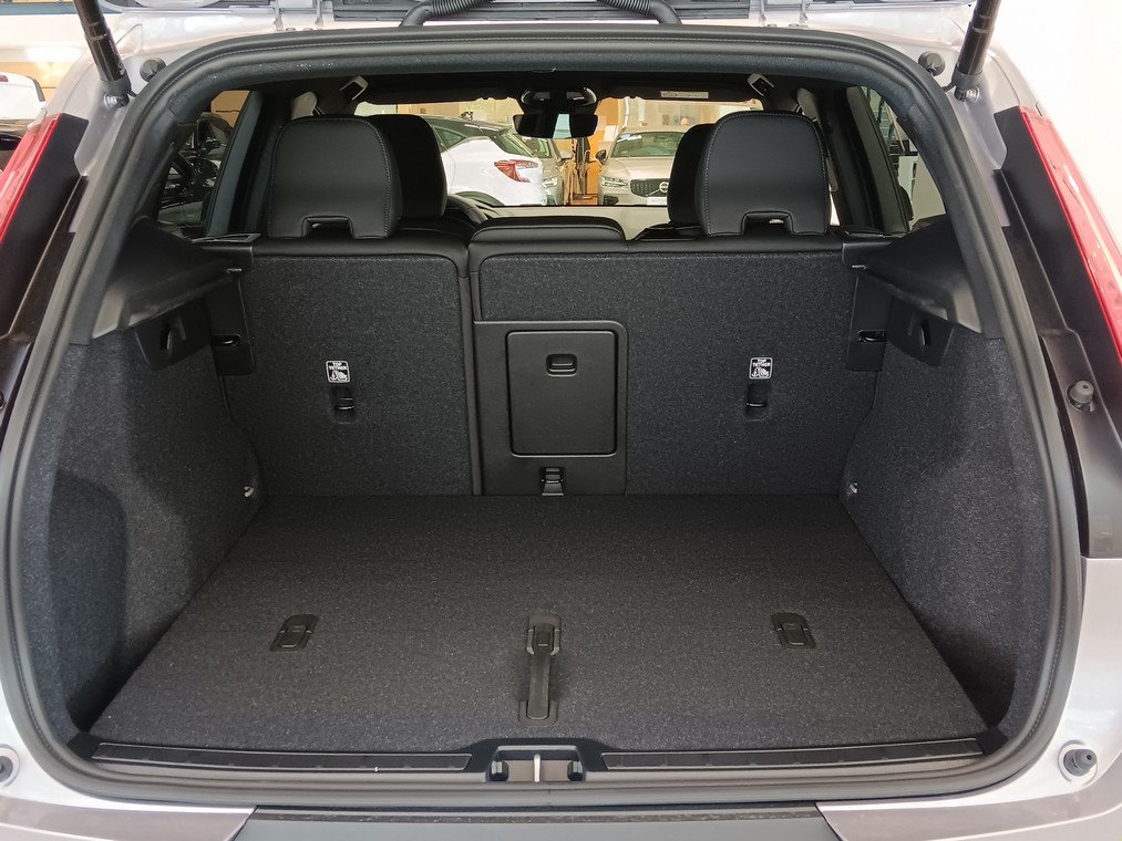 Volvo EX40 TWIN PLUS