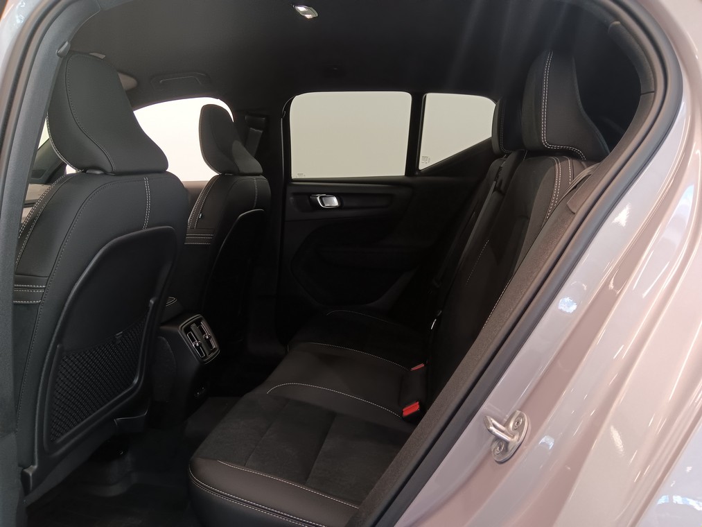 Volvo EX40 TWIN PLUS