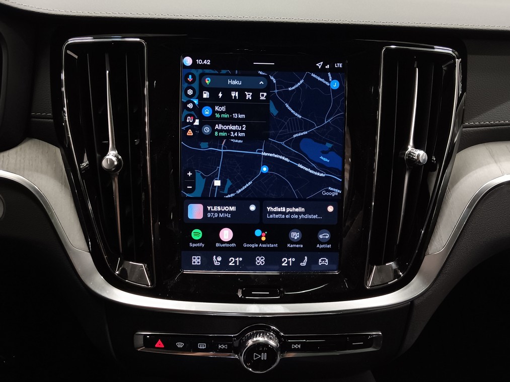 Volvo V60 T8 AWD LONG RANGE HIGH PERFORMANCE ULTRA DARK