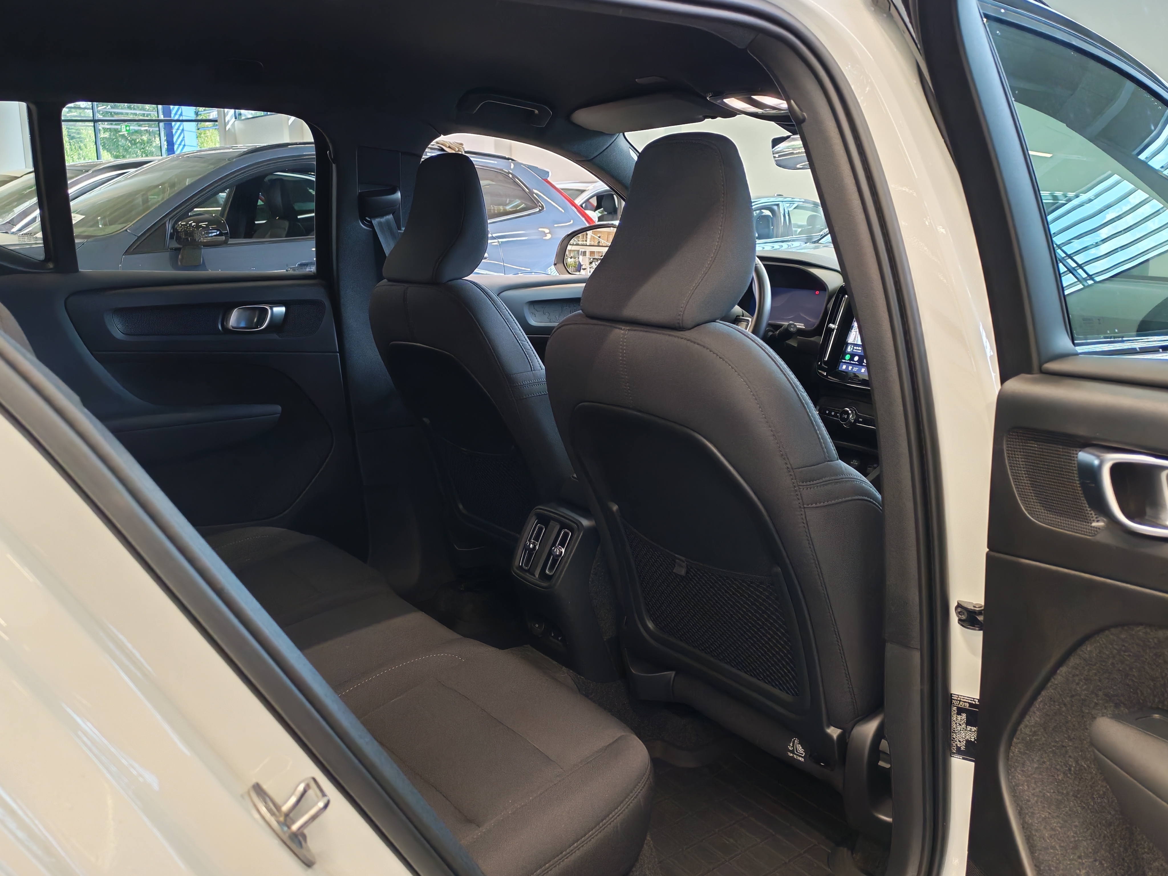 Volvo EX40 TWIN PLUS.