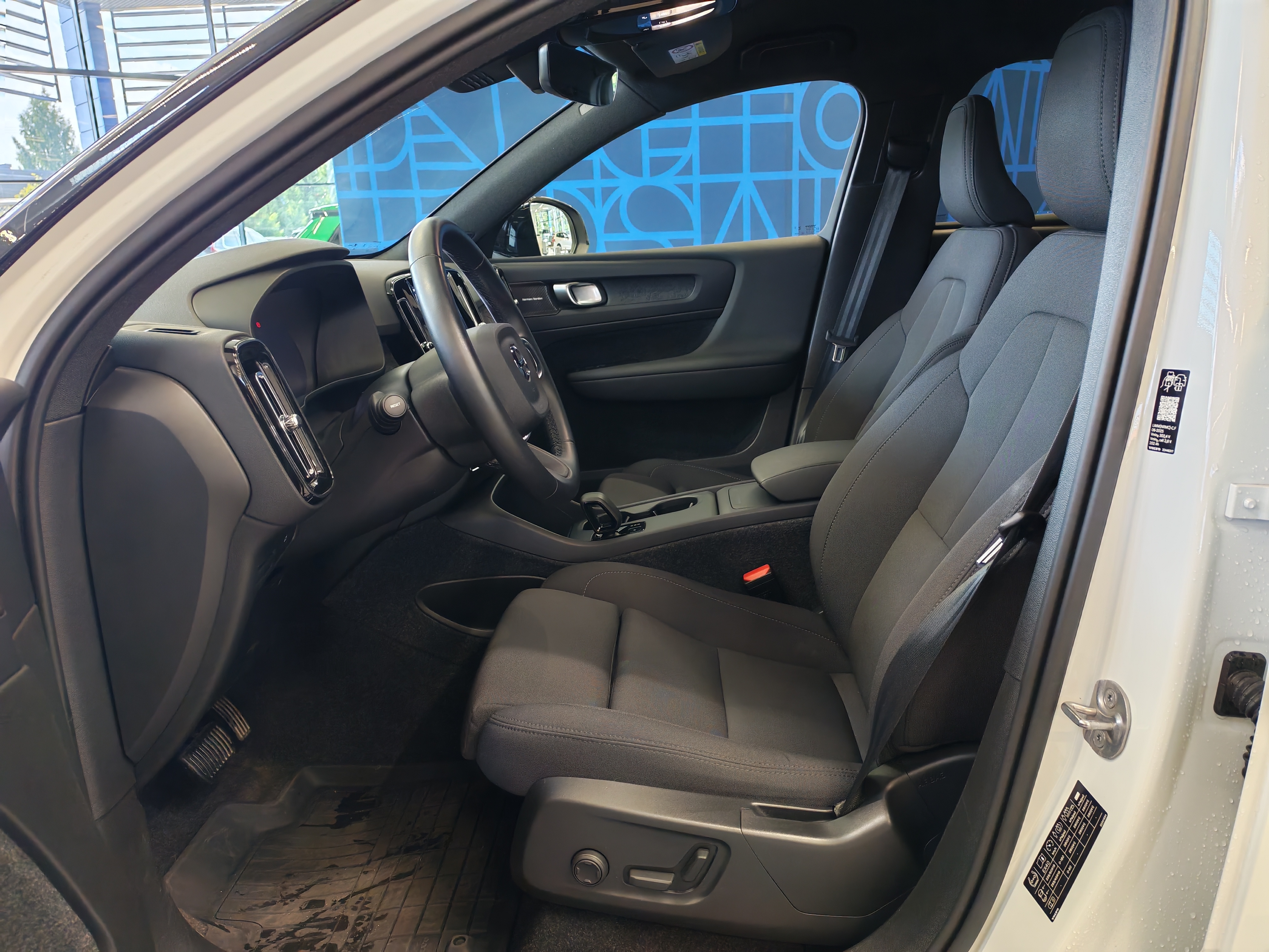 Volvo EX40 TWIN PLUS.
