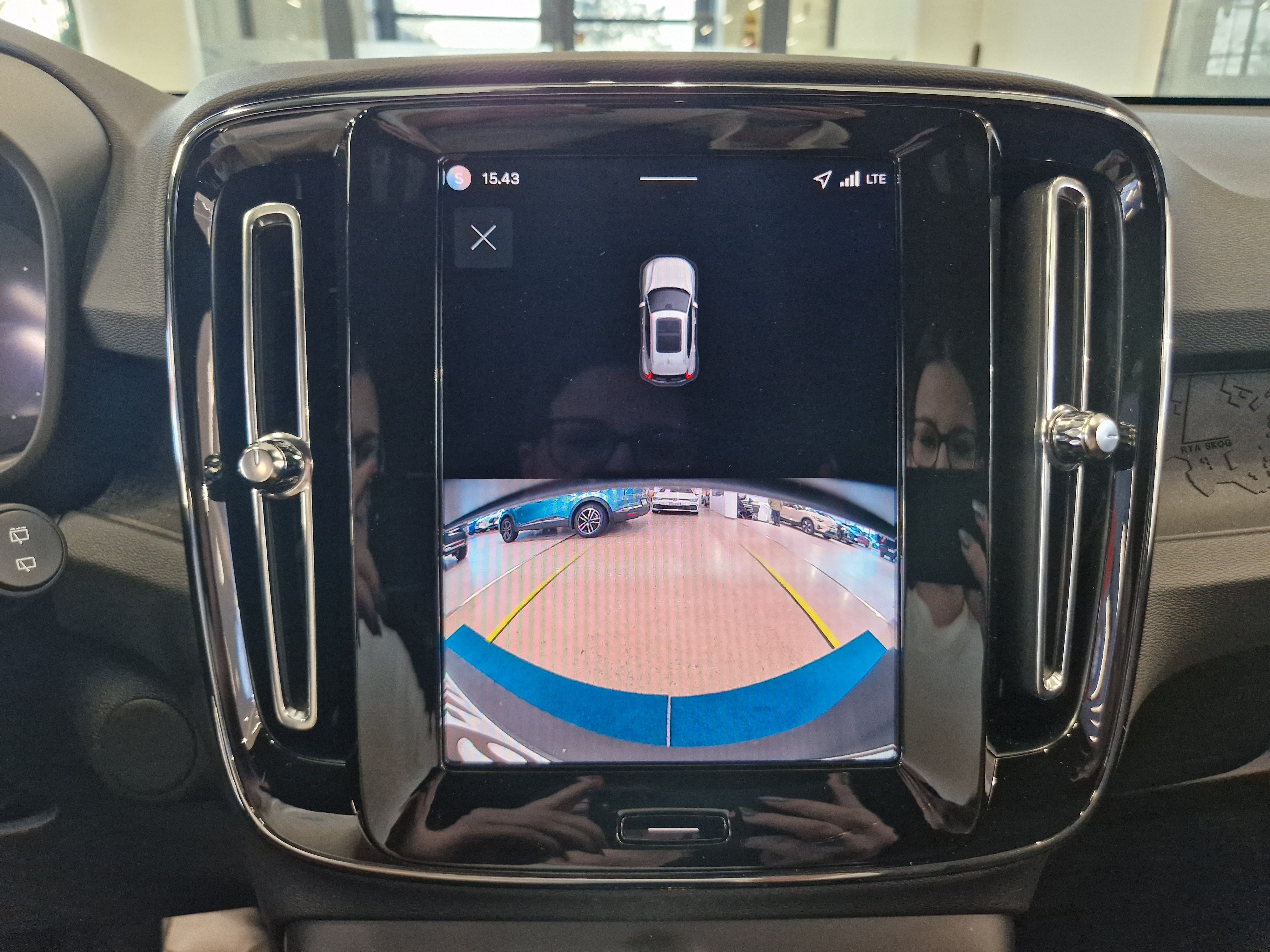 Volvo EX40 SINGLE EXTENDED RANGE PLUS