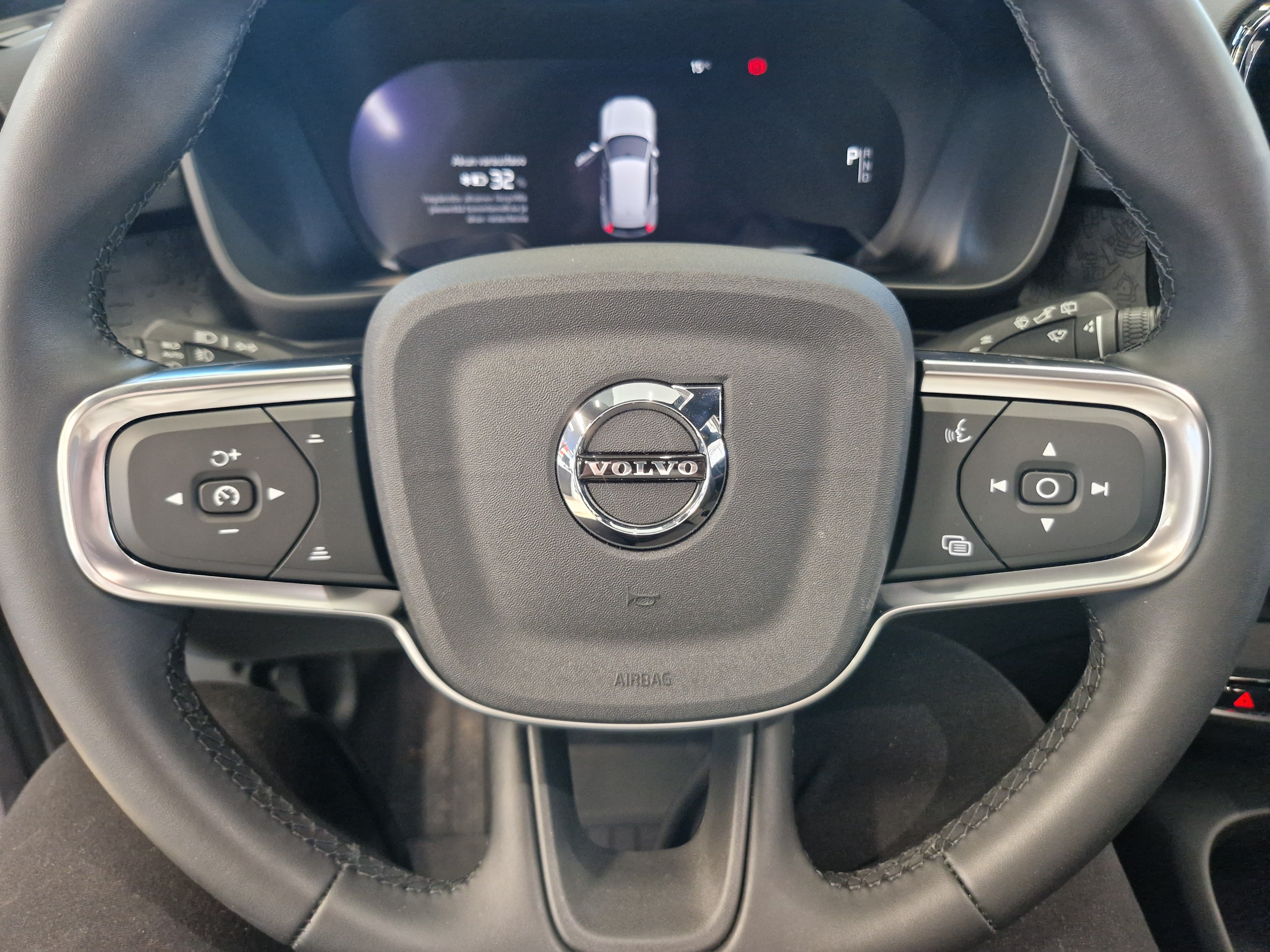 Volvo EX40 SINGLE EXTENDED RANGE PLUS