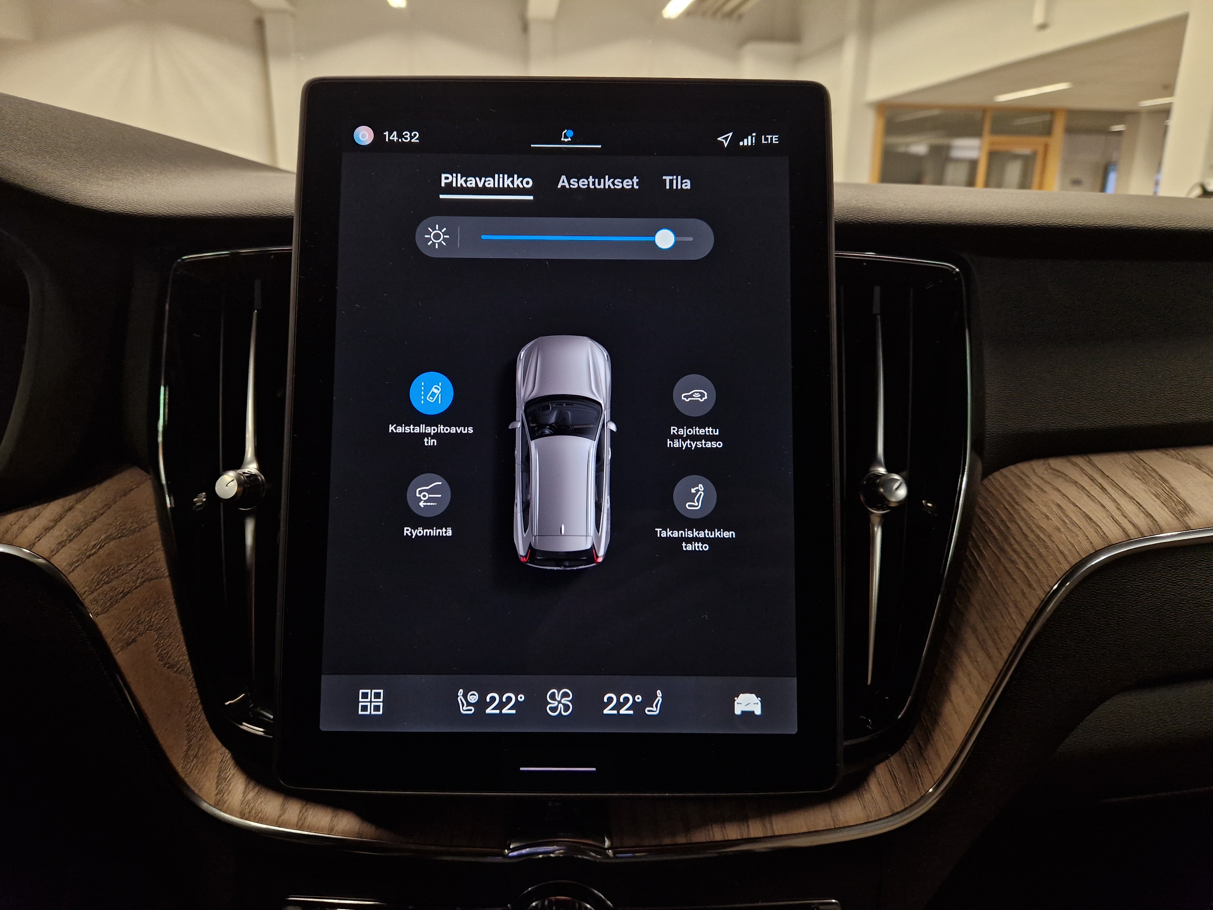 Volvo XC60 T6 AWD LONG RANGE PLUS BRIGHT