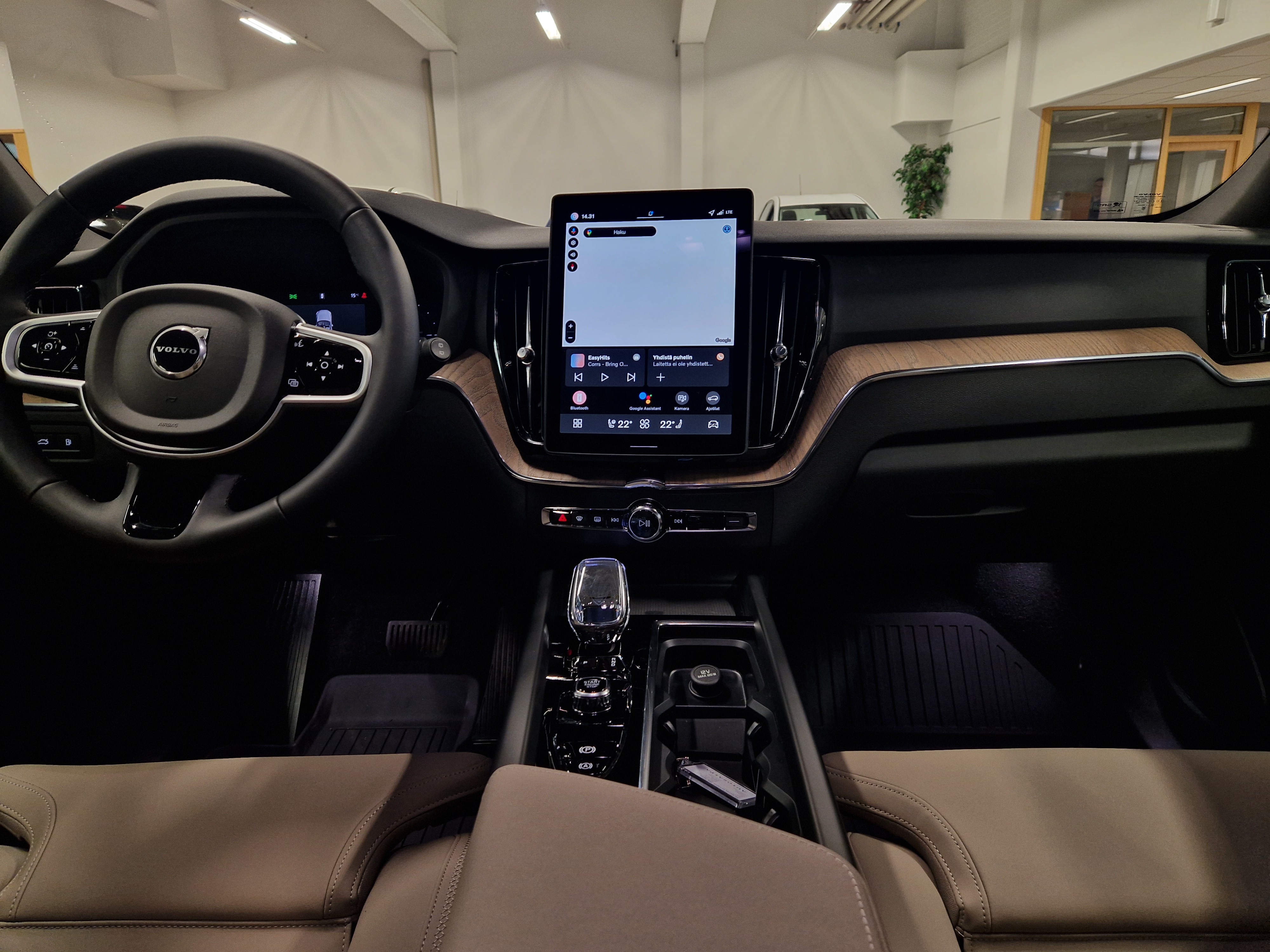 Volvo XC60 T6 AWD LONG RANGE PLUS BRIGHT