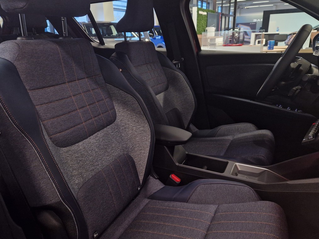 Renault 4 E-TECH ELECTRIC 150HV COMFORT RANGE TECHNO.