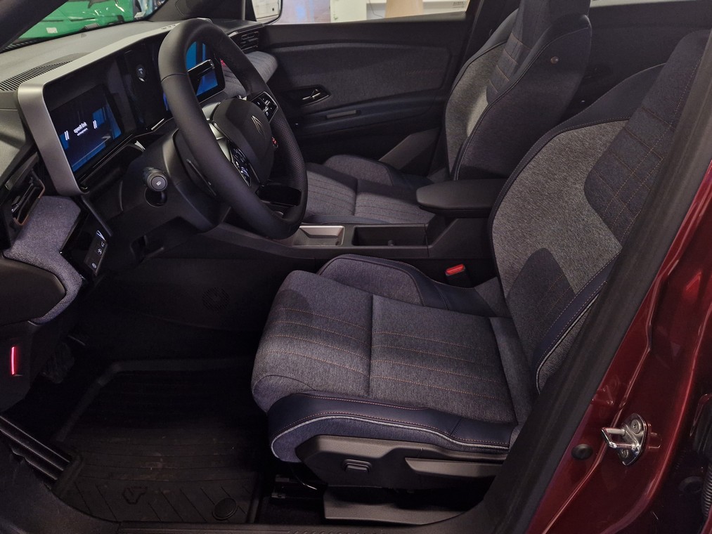 Renault 4 E-TECH ELECTRIC 150HV COMFORT RANGE TECHNO.