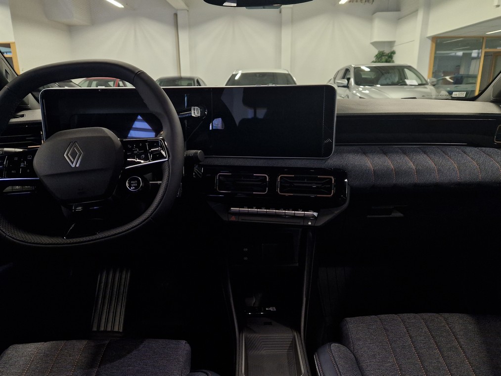 Renault 4 E-TECH ELECTRIC 150HV COMFORT RANGE TECHNO.