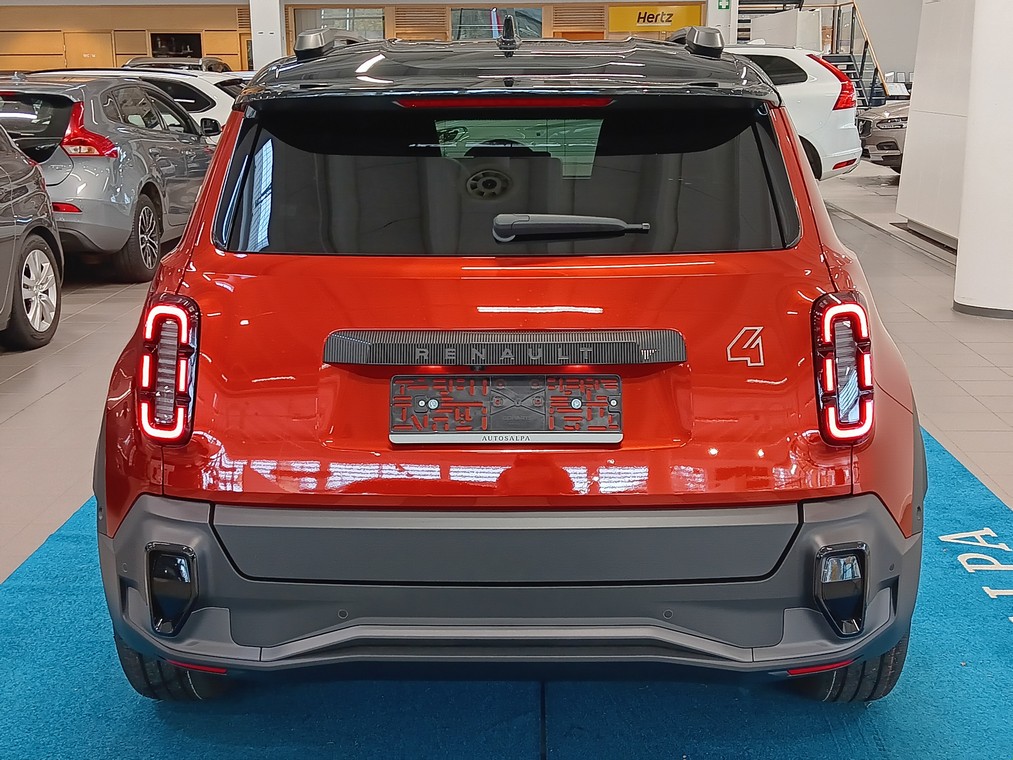 Renault 4 E-TECH ELECTRIC 150HV COMFORT RANGE ICONIC