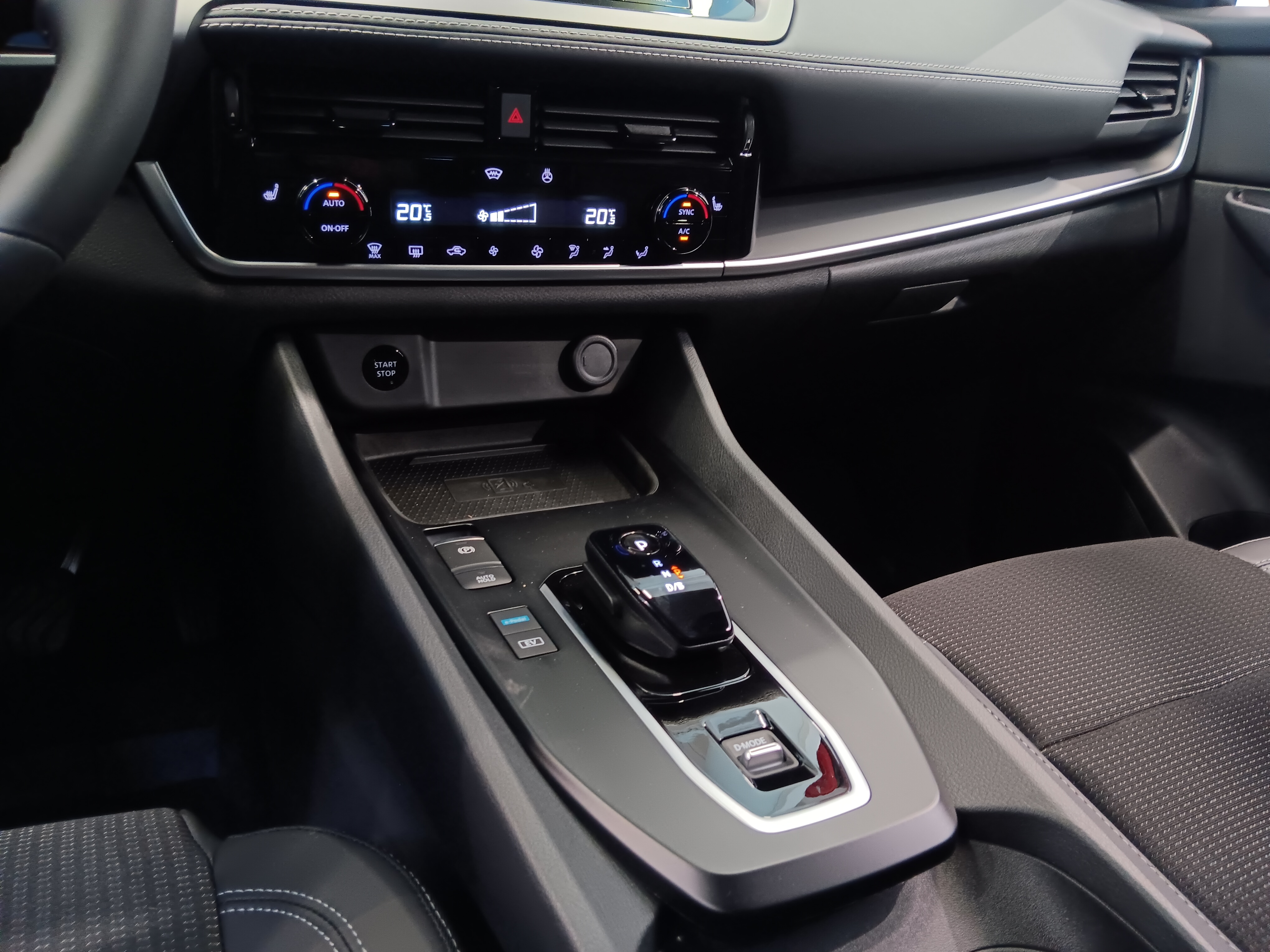 Nissan QASHQAI E-POWER 2WD N-CONNECTA 6A.